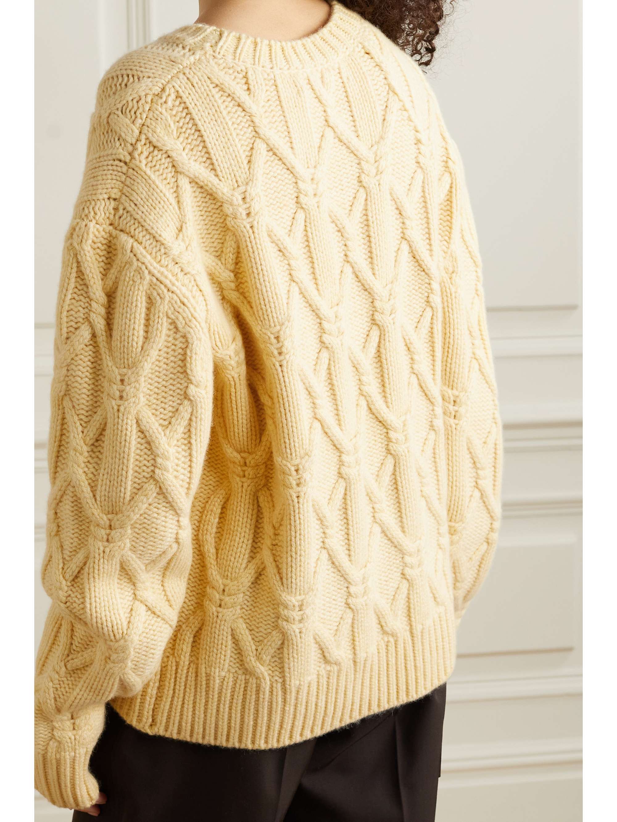 Pastel yellow Oversized cableknit cashmere sweater THE ELDER