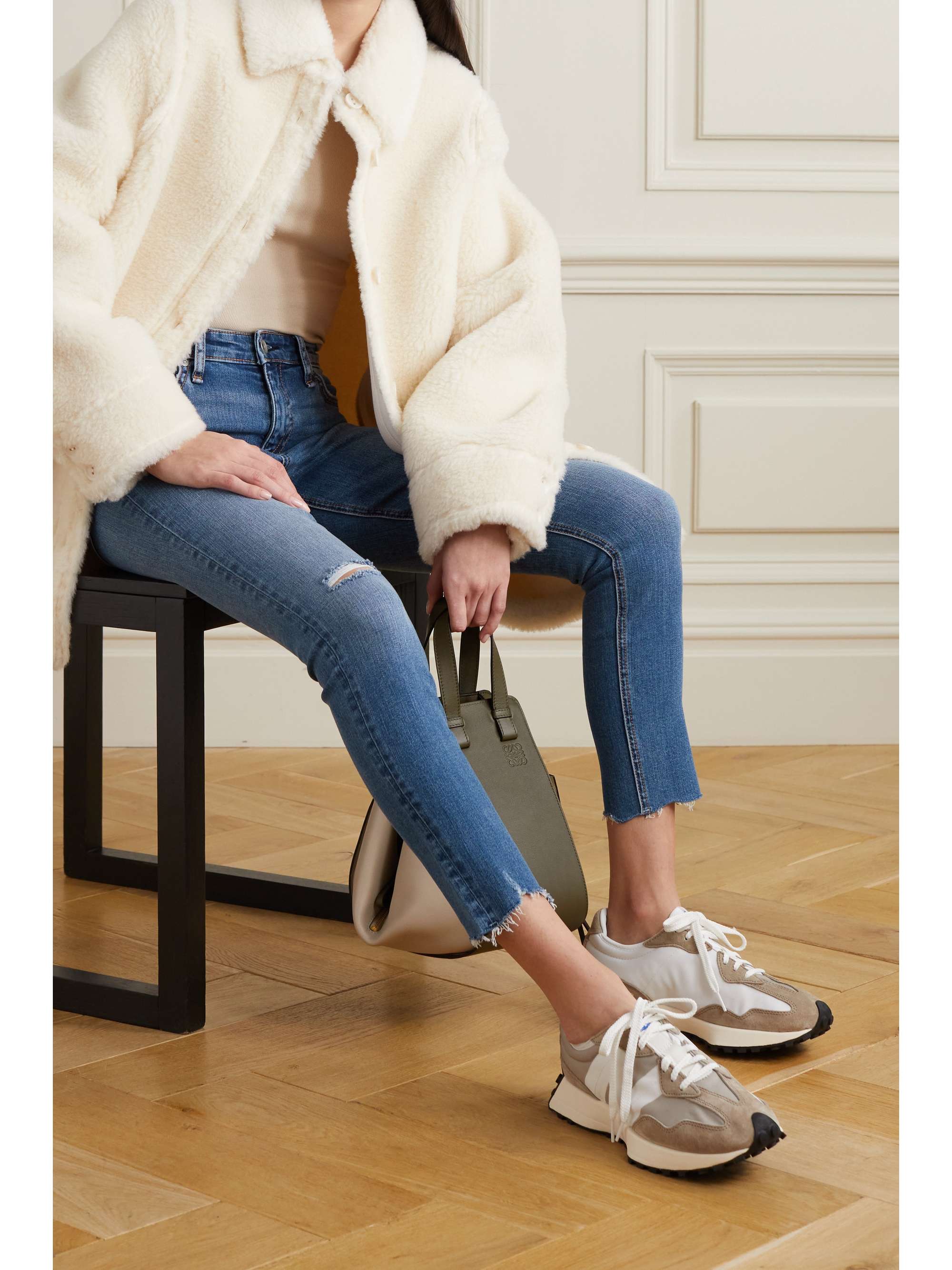 Mid denim Cate distressed cropped mid 