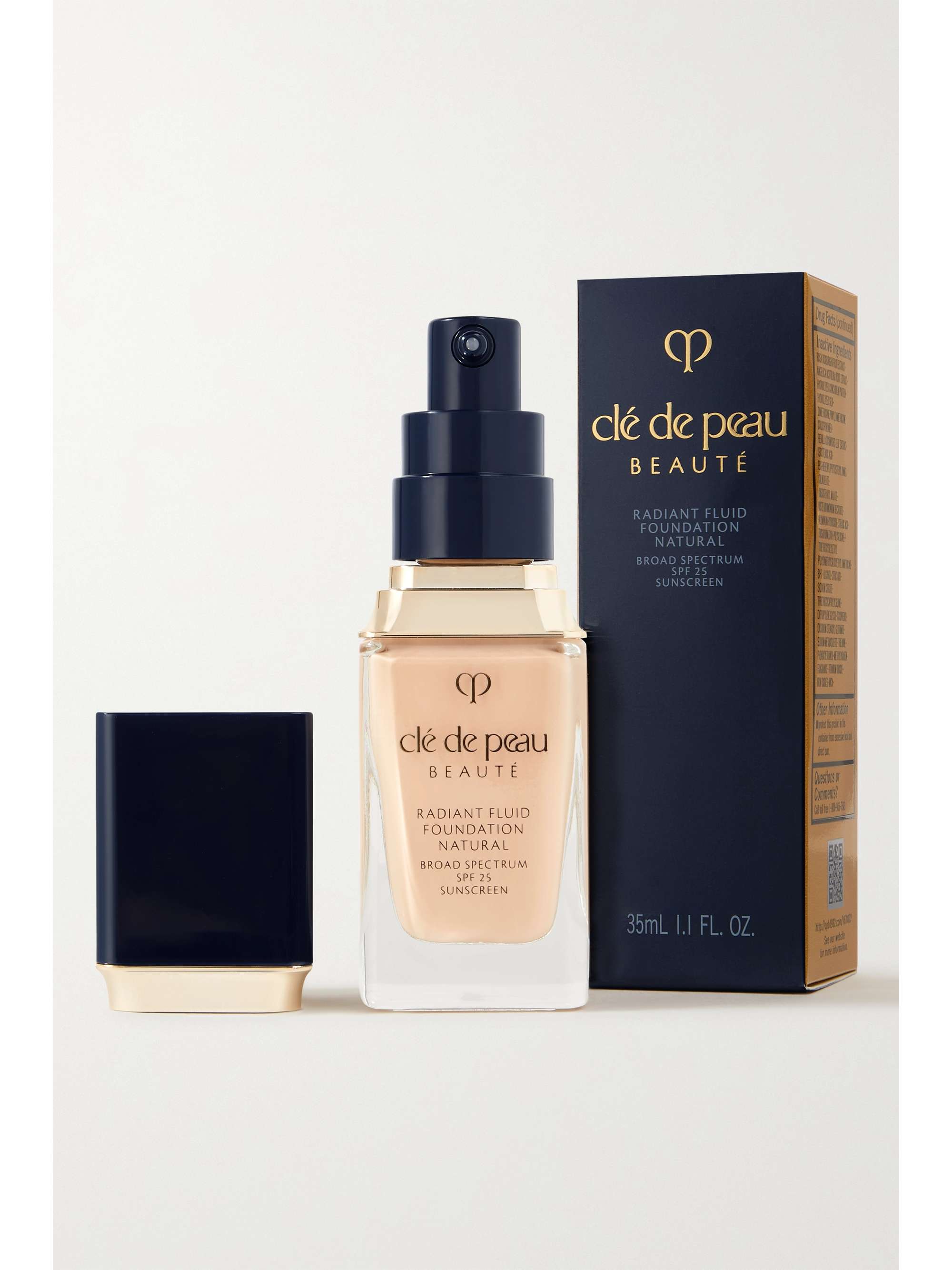 CLÉ DE PEAU BEAUTÉ Radiant Fluid Natural Foundation SPF25 - O100, 35ml