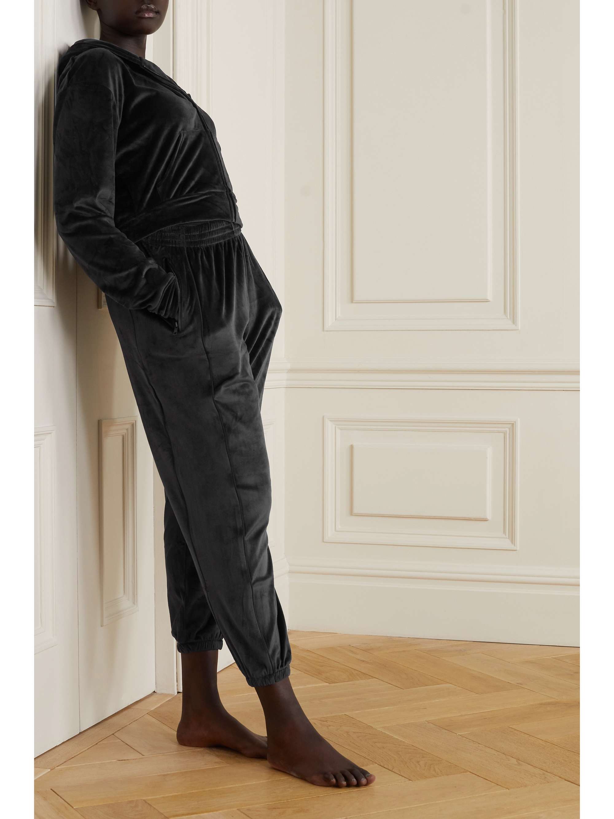 track pants oversized