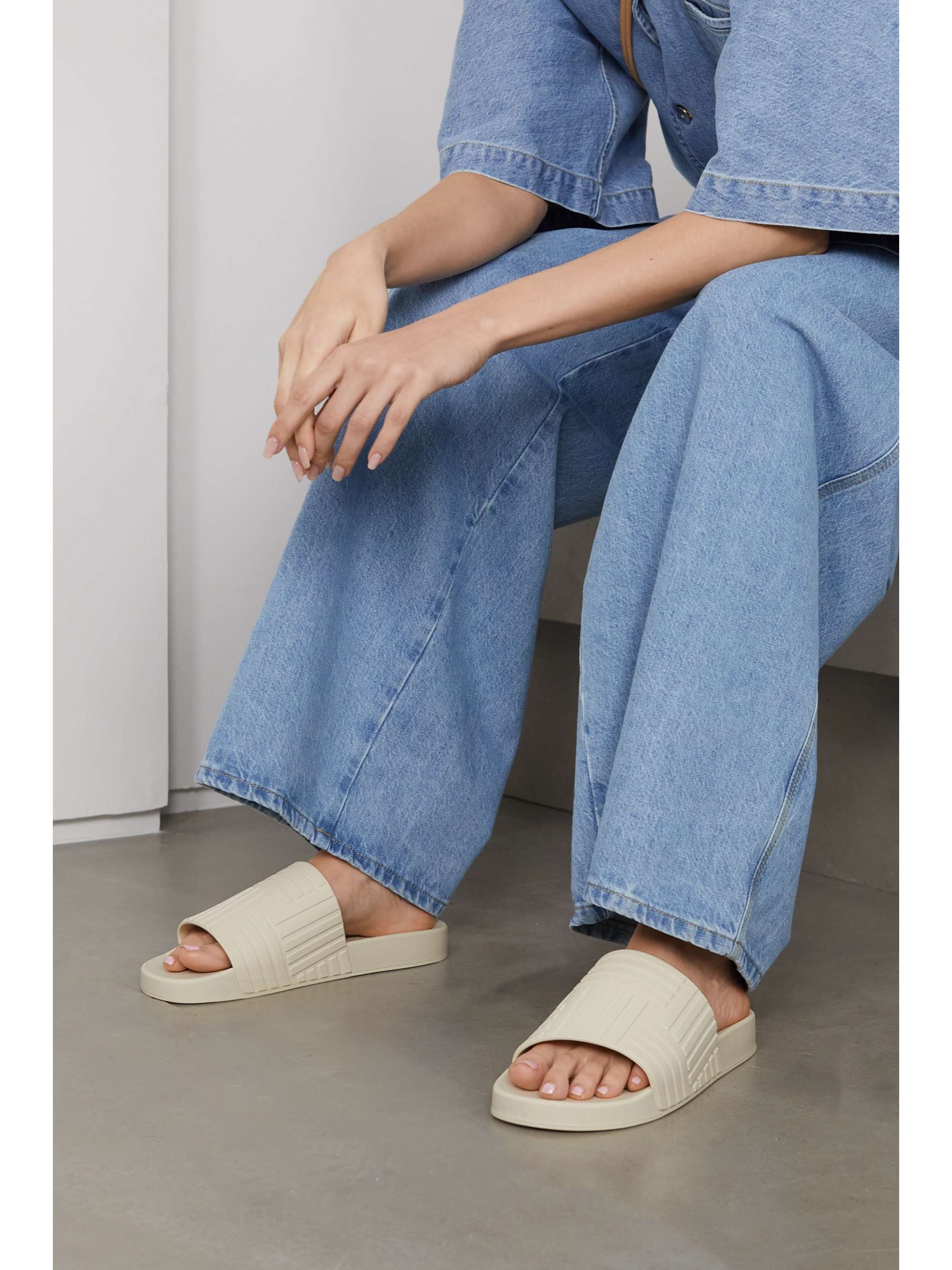 lifestride navy blue sandals