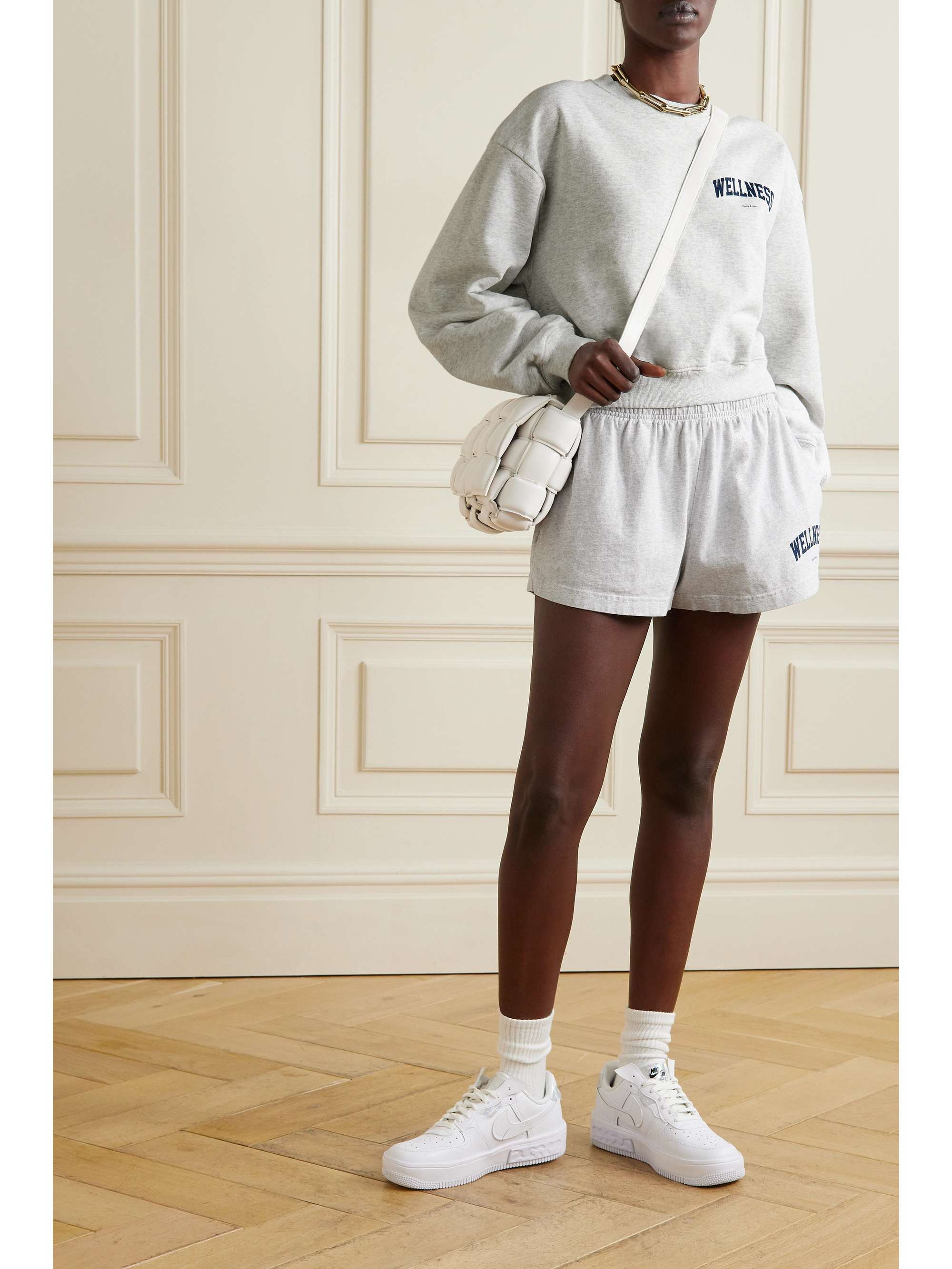 SPORTY  RICH ウェルネス アイビー パーカー 限定特価即納可能