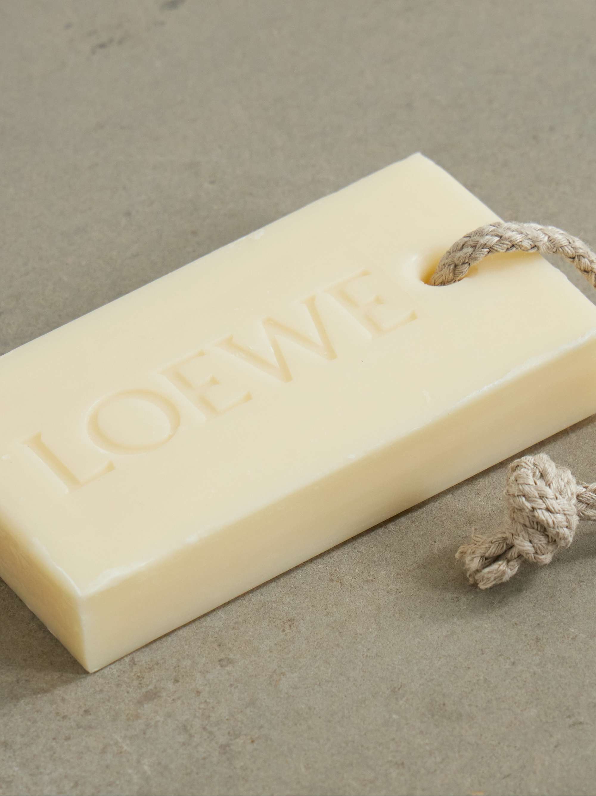 LOEWE PERFUMES Bar Soap - Oregano, 290g