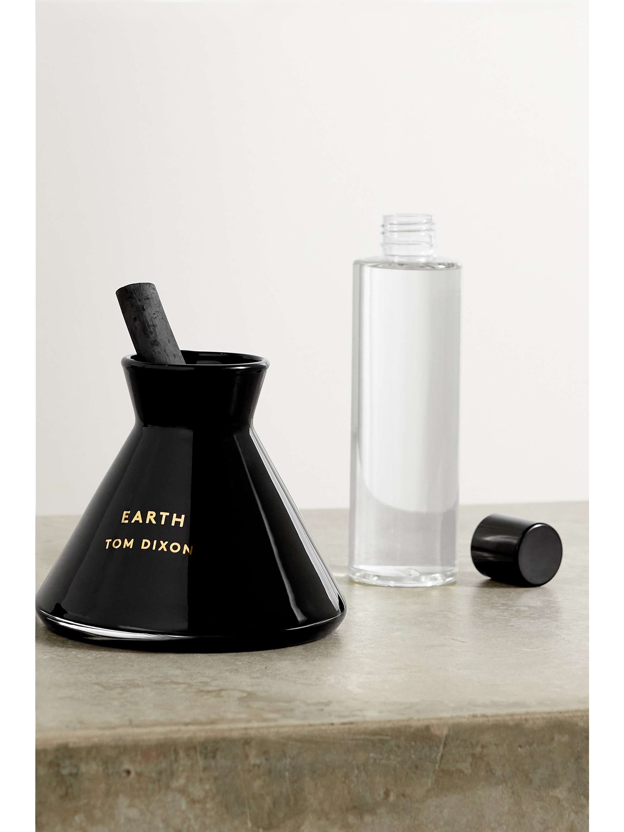 TOM DIXON Elements charcoal diffuser - Earth, 200ml
