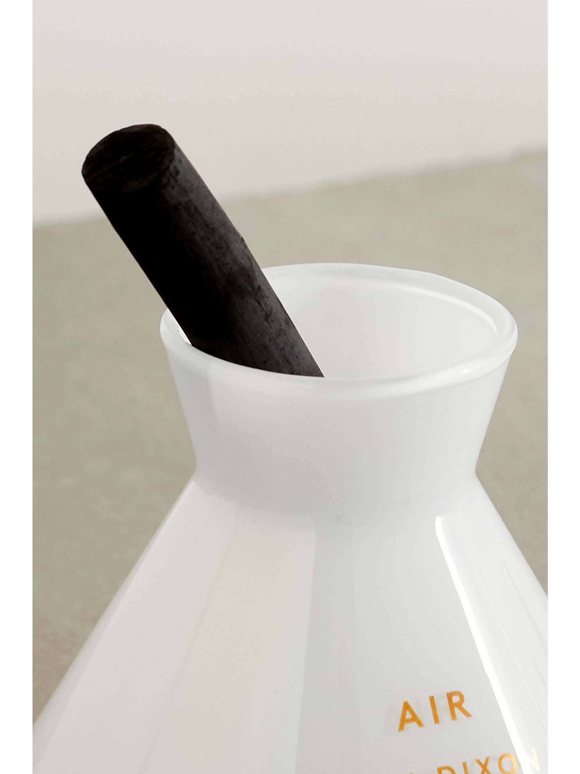 TOM DIXON Elements charcoal diffuser - Earth, 200ml