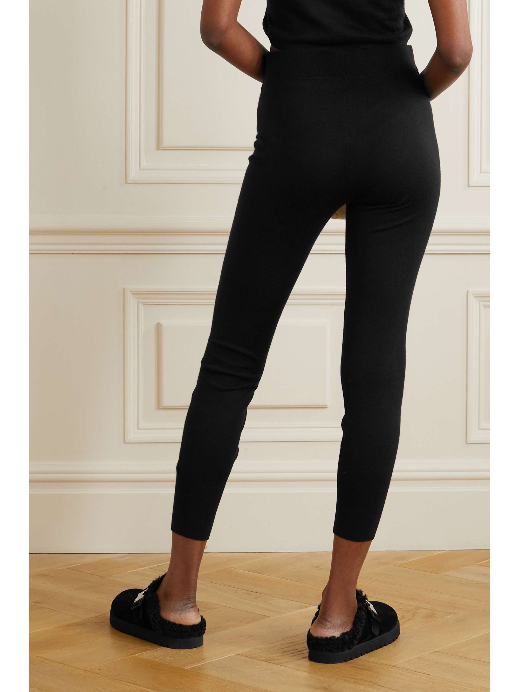 Black Jura cashmere leggings | LE KASHA 