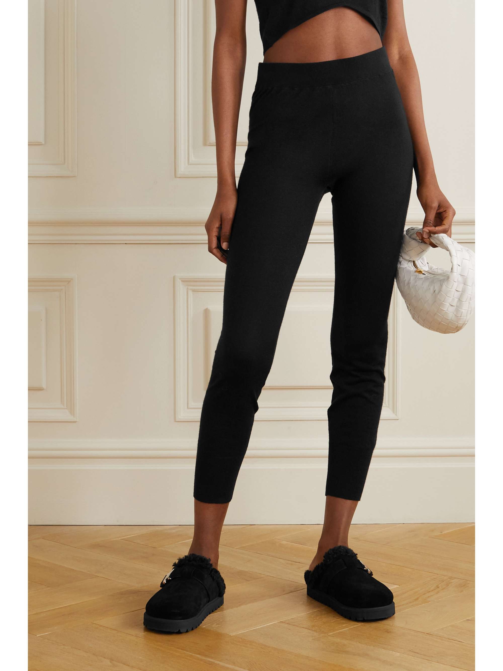 Black Jura cashmere leggings | LE KASHA 