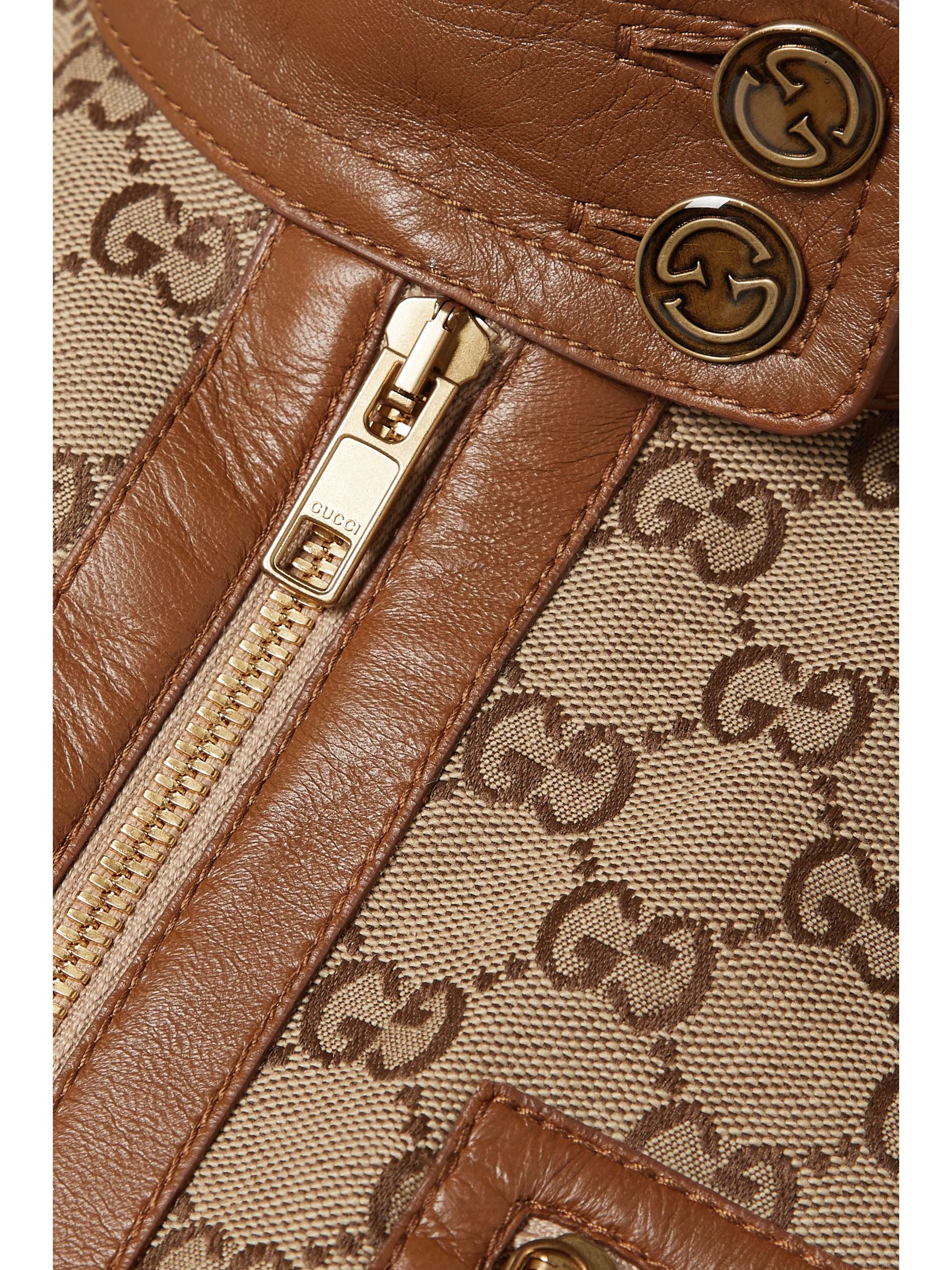 GUCCI جاكيت من القطن والكنفا محبوك بالجاكار بشعار العلامة مع حواف من الجلد
