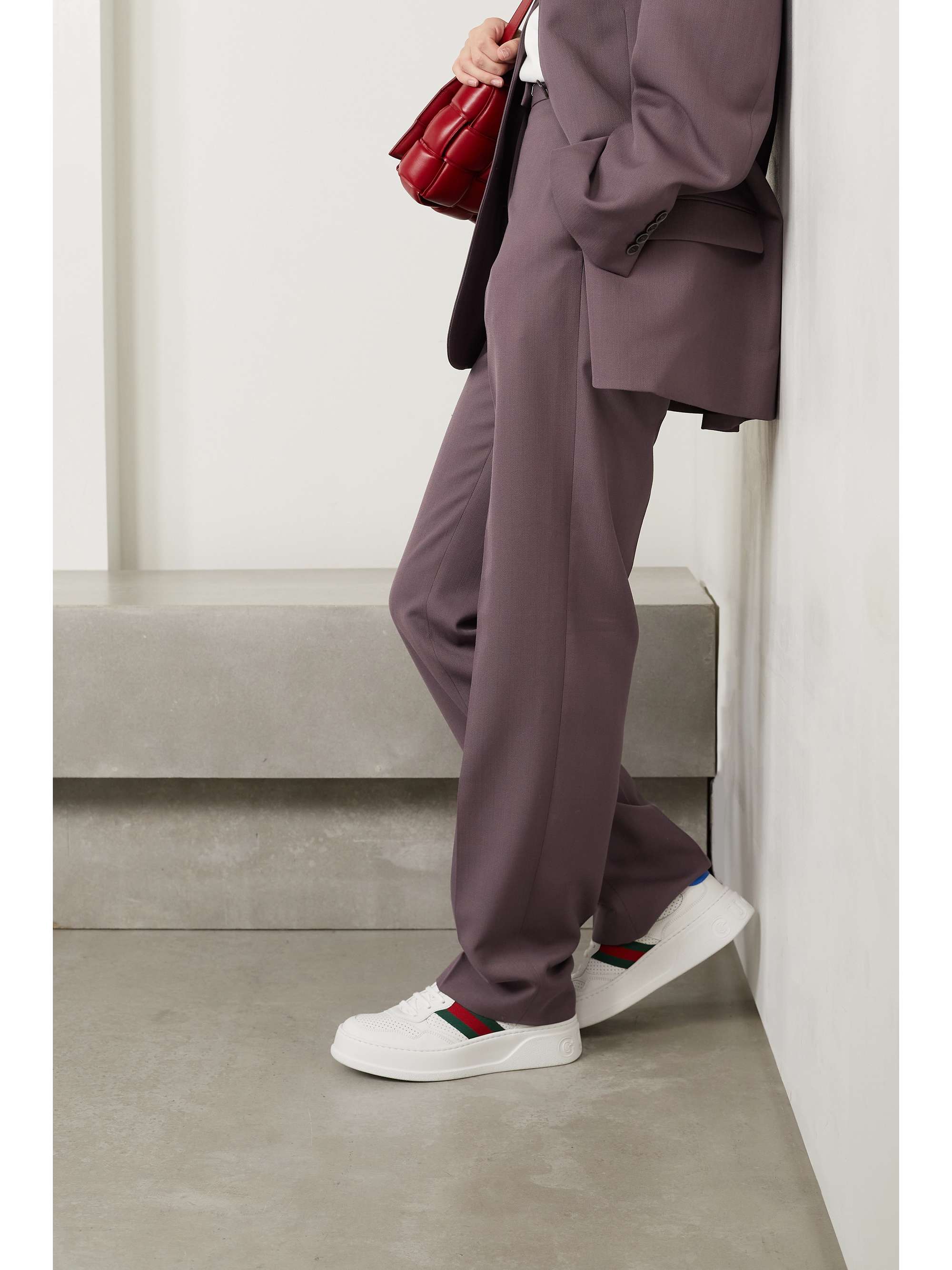 GUCCI CHUNKY B Sneakers aus perforiertem Leder