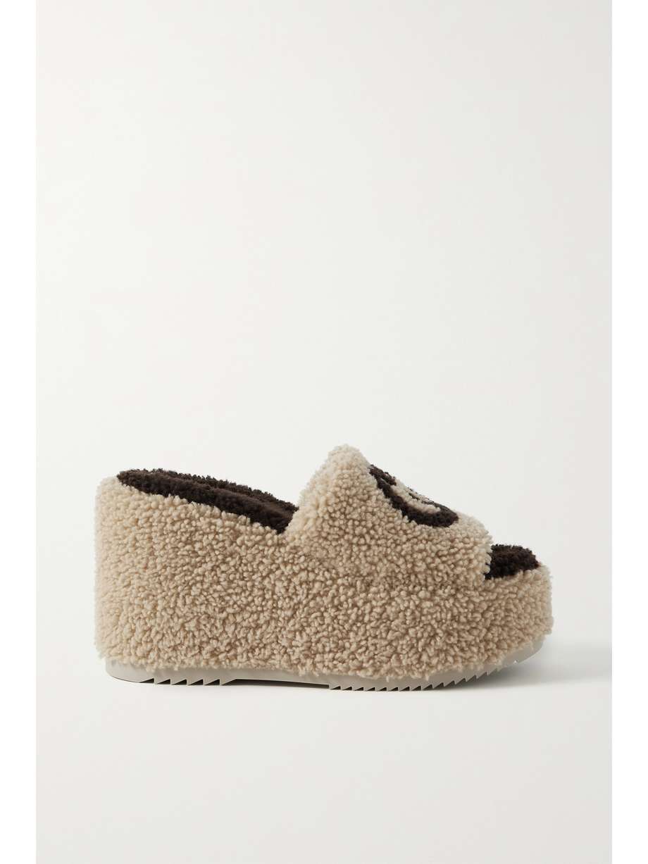 Beige Elea logo-intarsia shearling platform slides | GUCCI | NET-A-PORTER