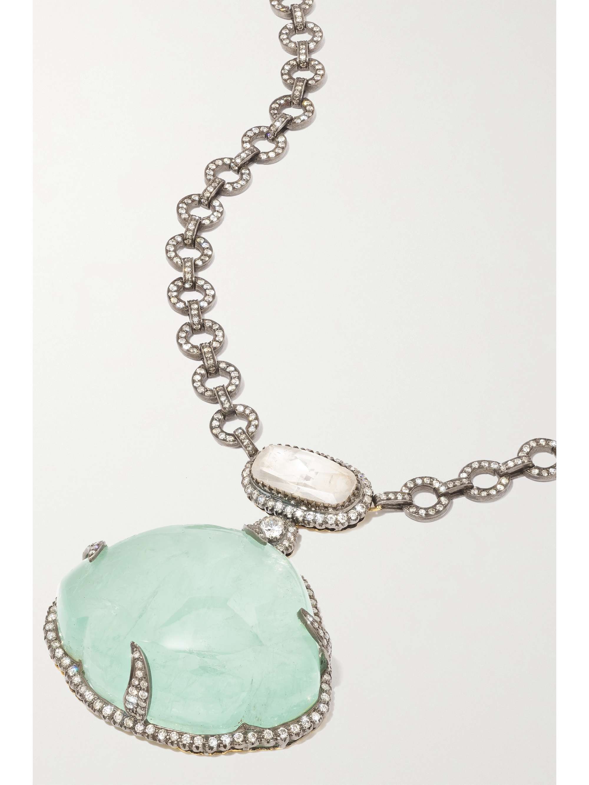 AMRAPALI LONDON 18-karat white gold, emerald and diamond necklace