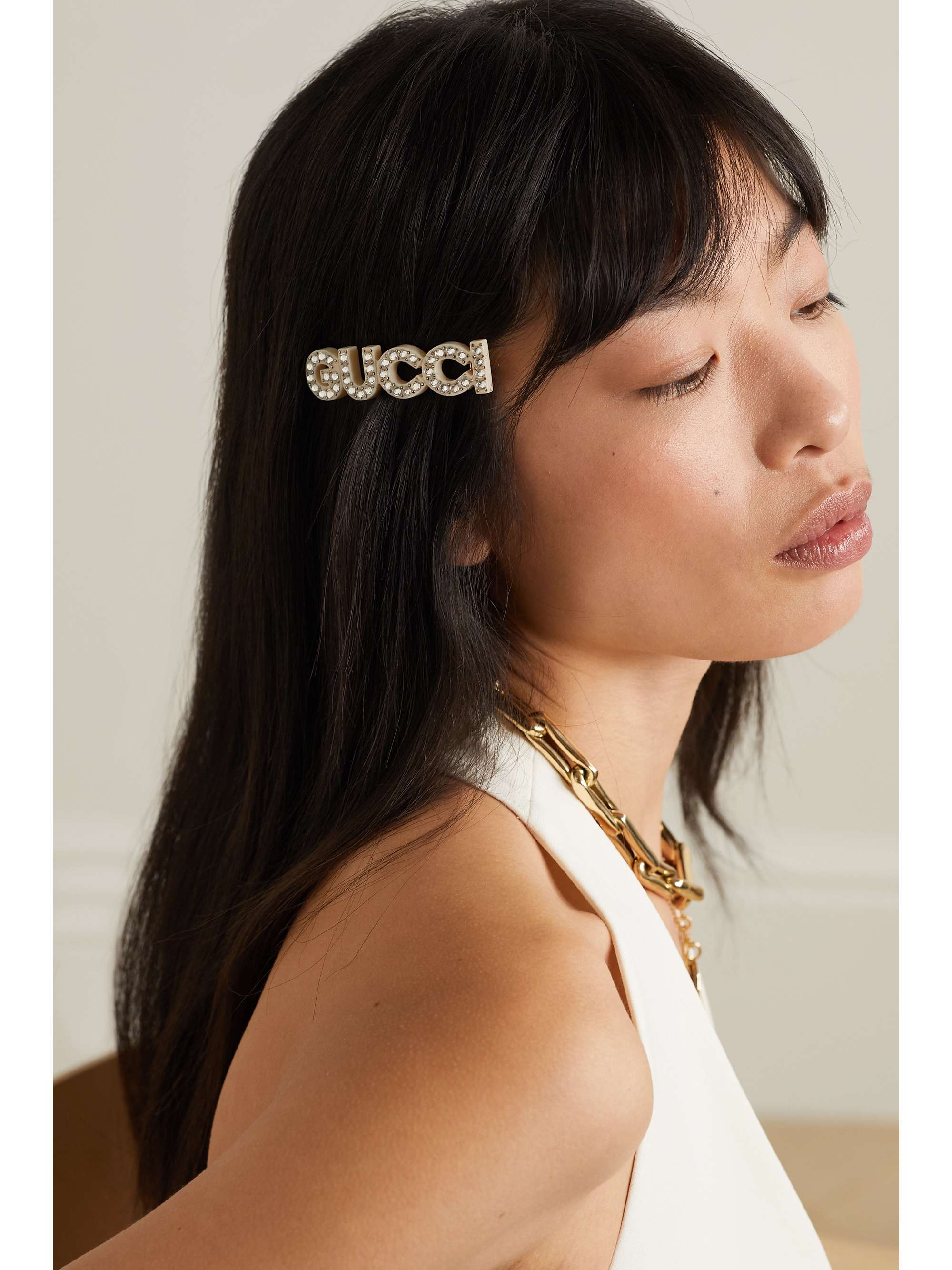 Logo Crystal Embellished Hair Clip in White - Gucci