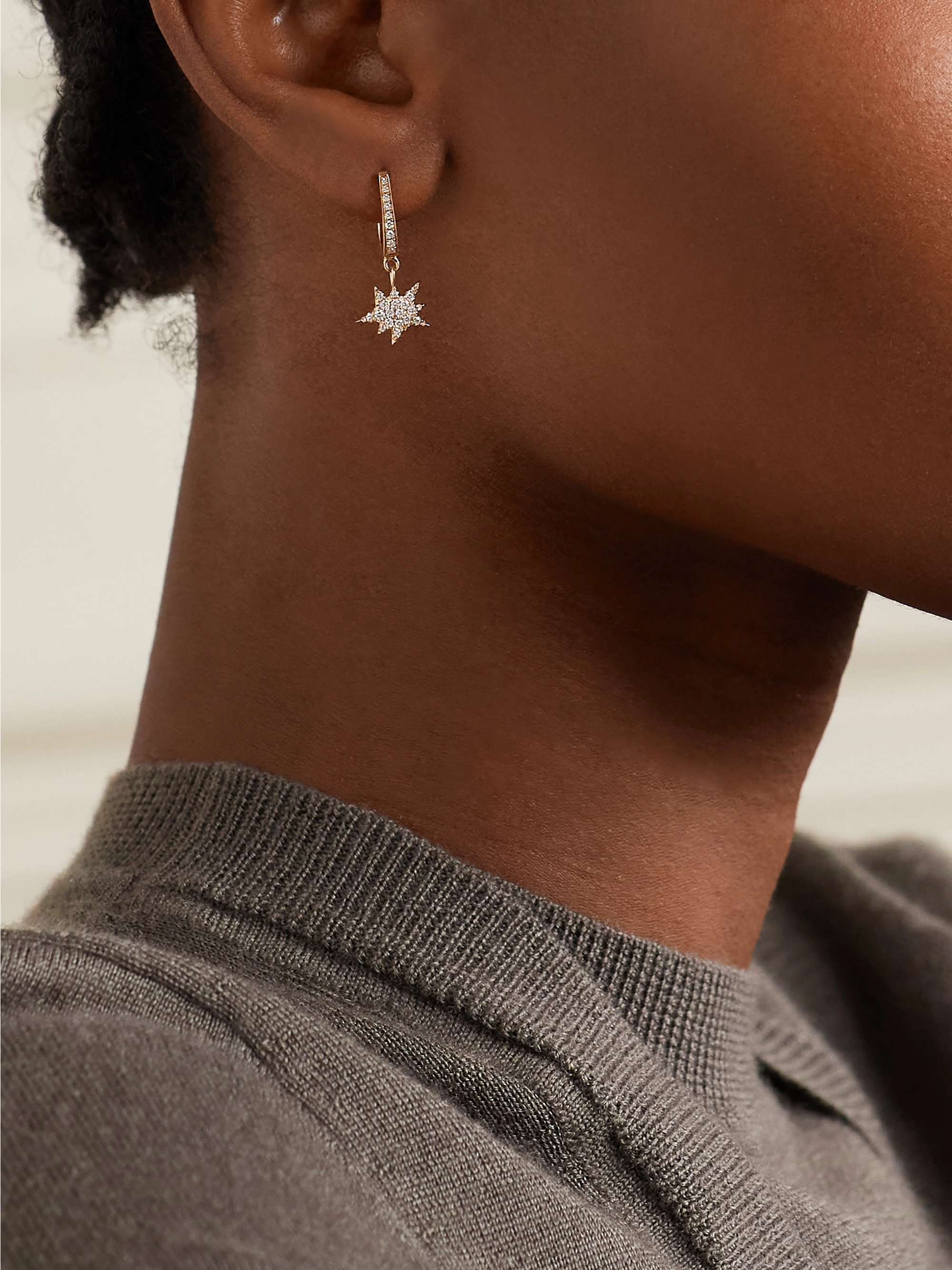 DIANE KORDAS 18-karat rose gold diamond single earring