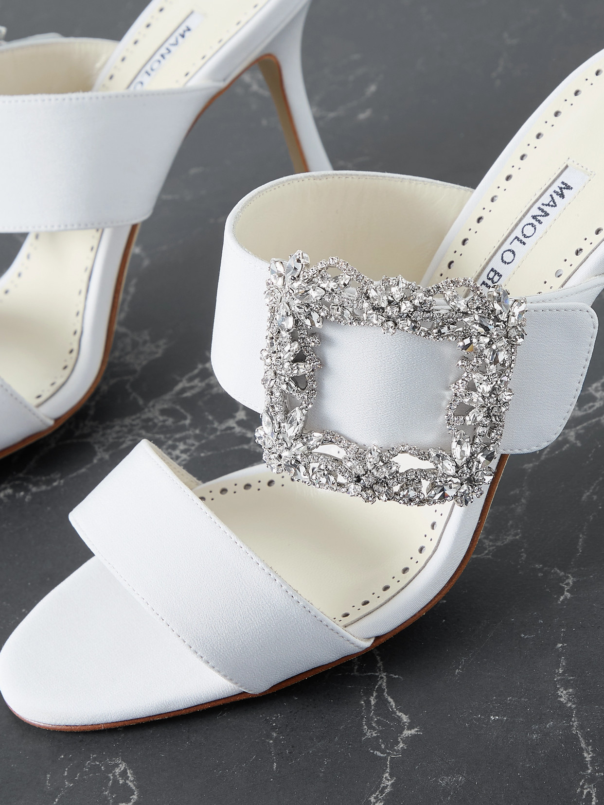 MANOLO BLAHNIK GABLE 90 BUCKLED CREPE DE CHINE MULES 