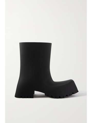 Balenciaga trainer boots deals