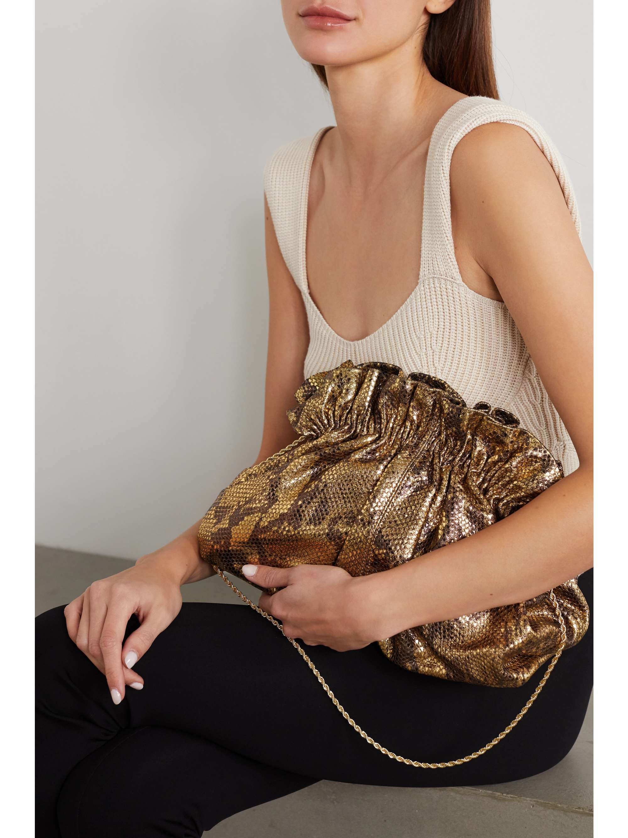 pochette effet serpent