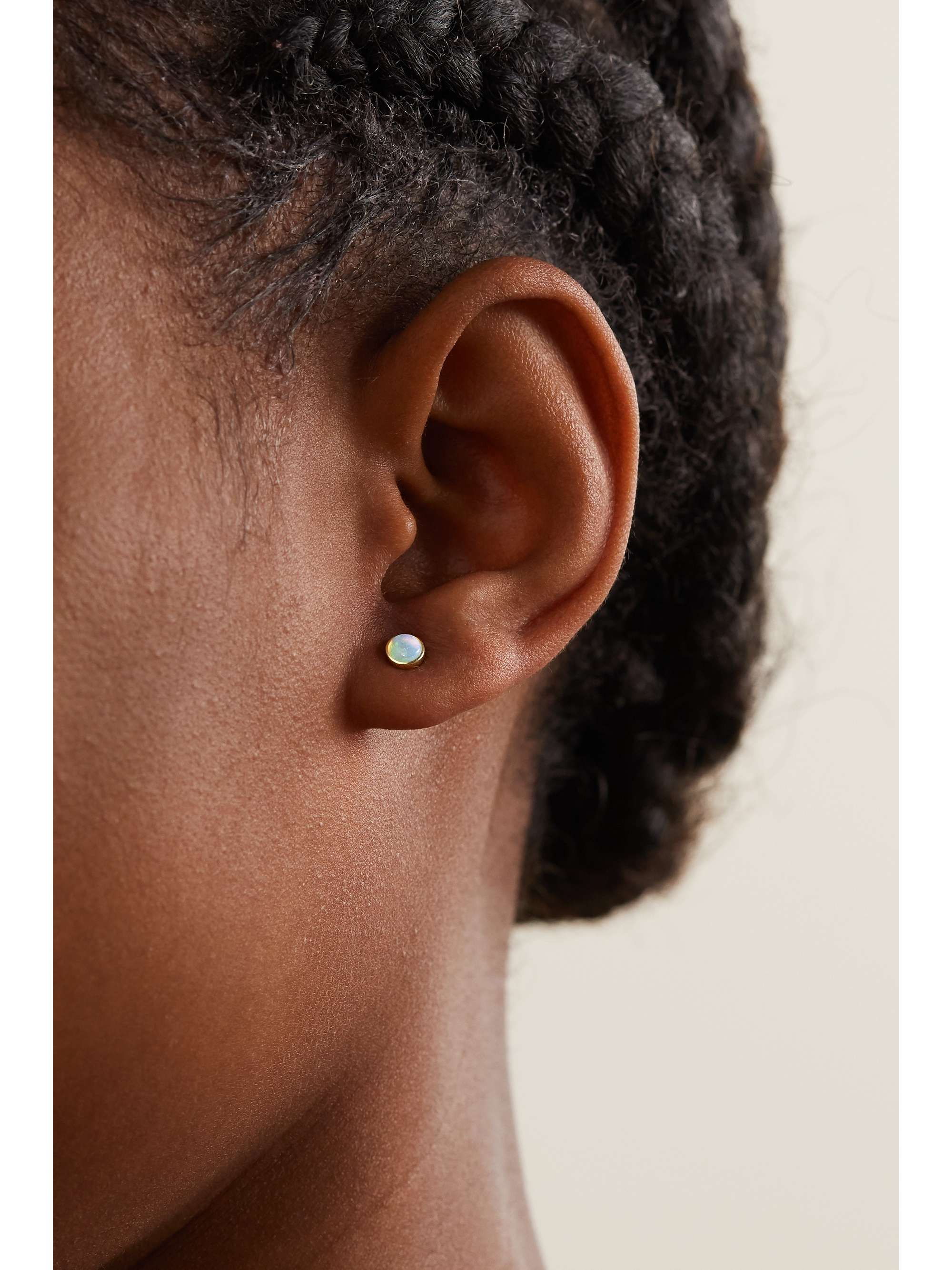 MARIA TASH 4mm 14-karat gold opal earring