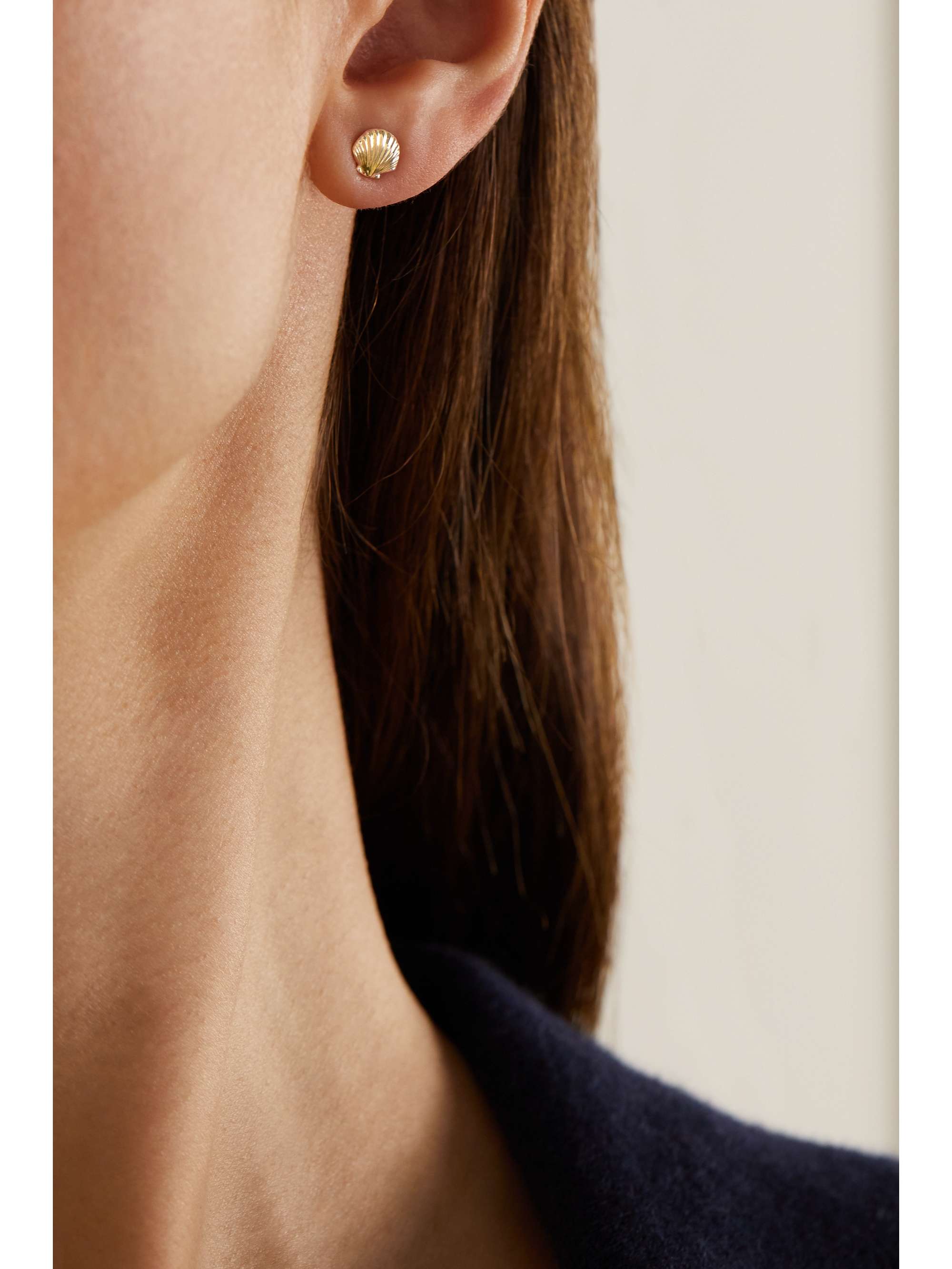 ALISON LOU Seashell 14-karat gold earring