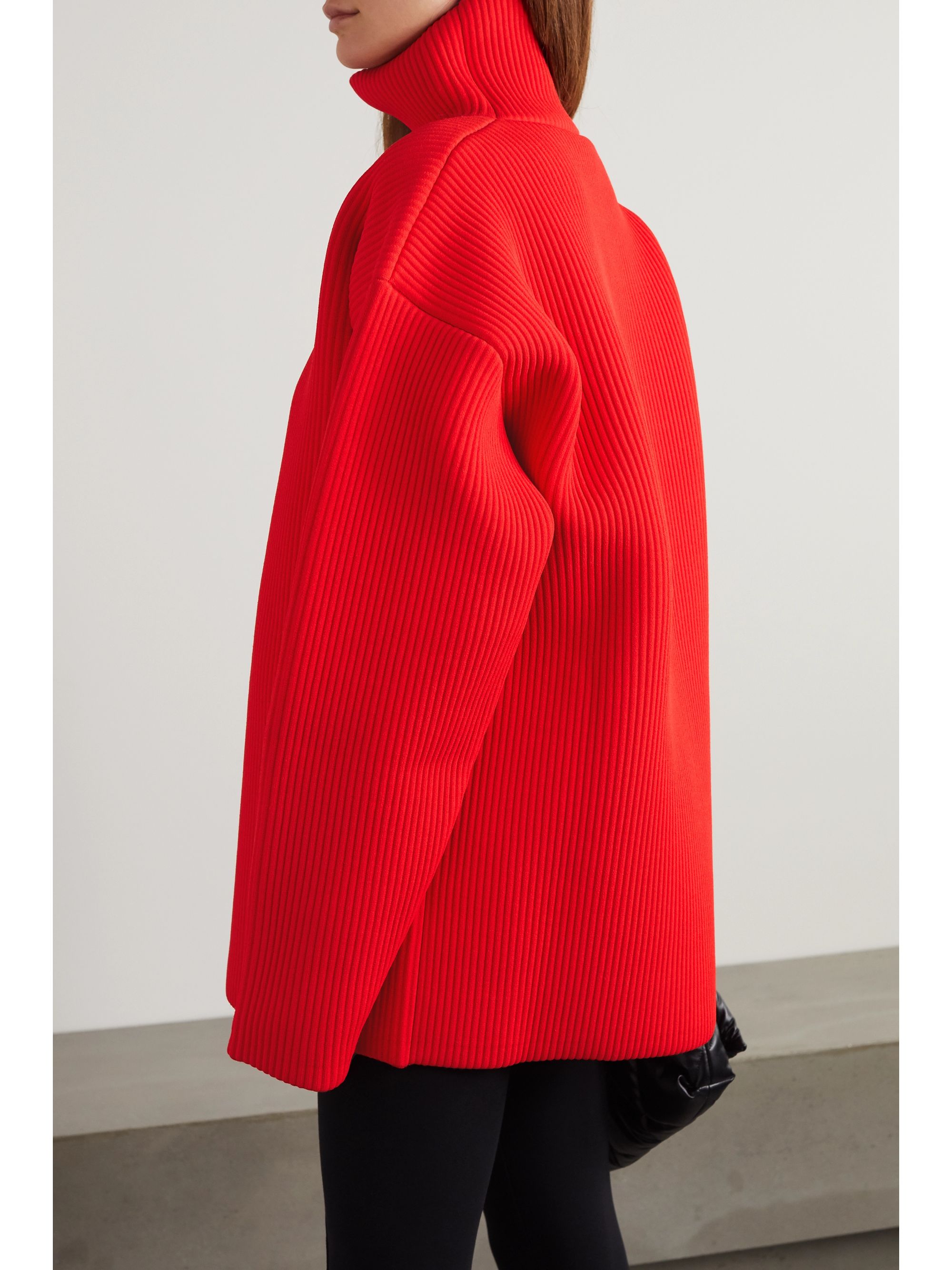 pull rouge balenciaga