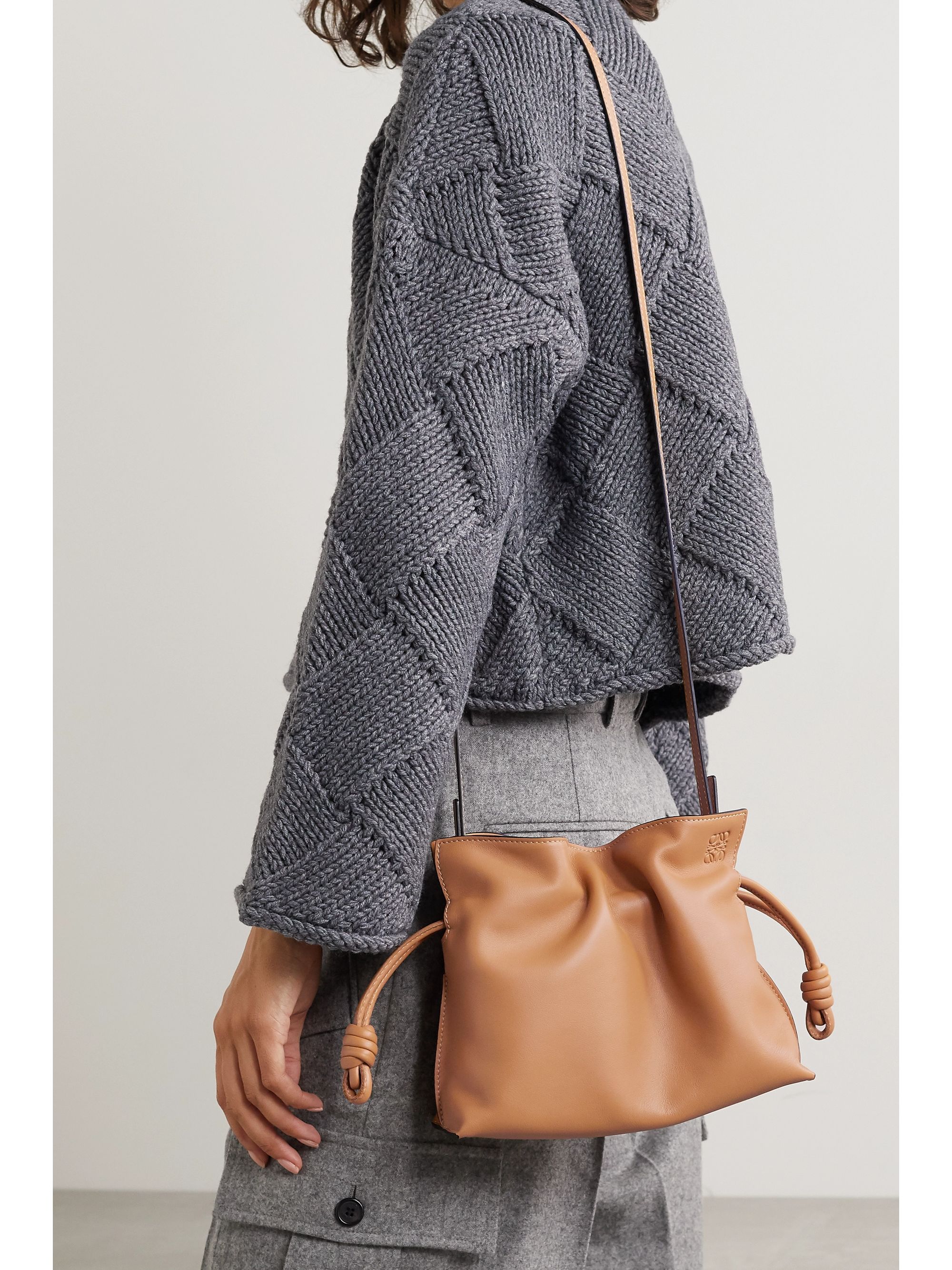 Loewe Flamenco Clutch Mini 2024 www.alhudapk
