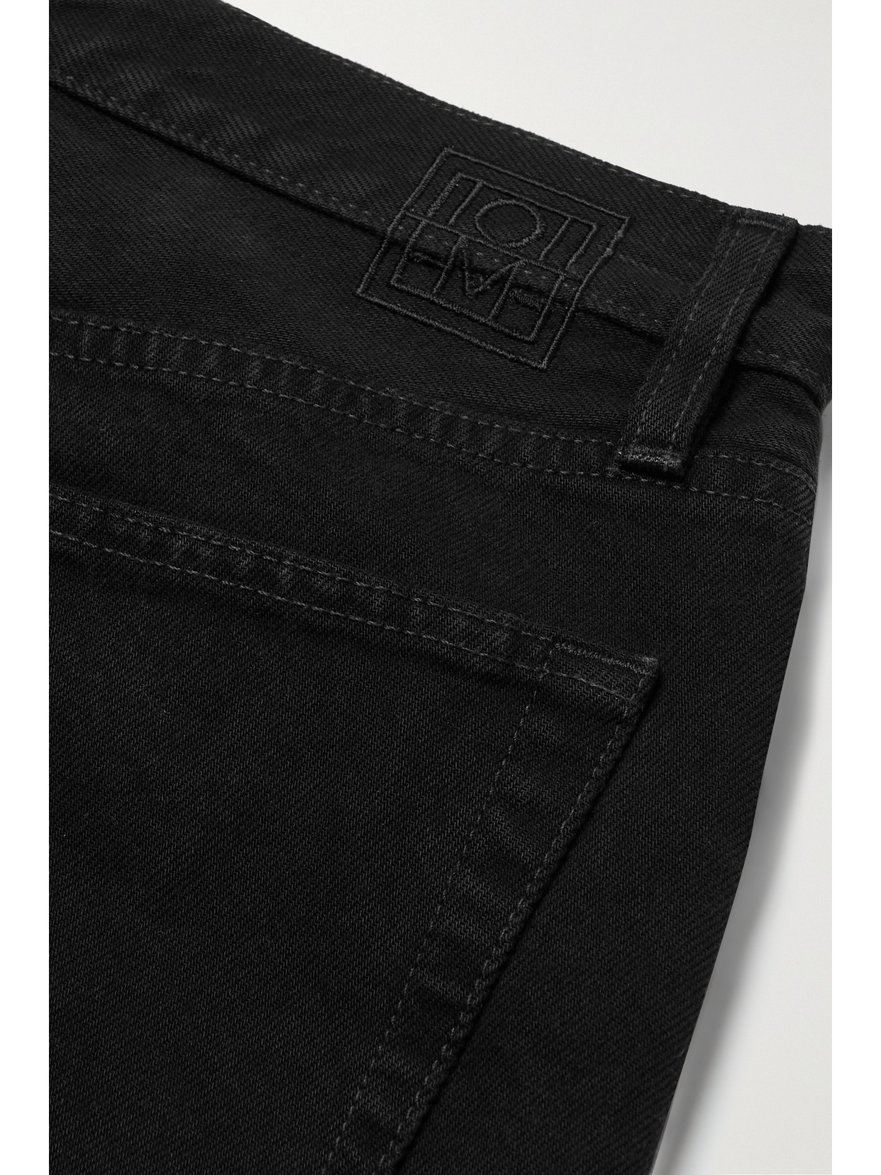 Totême Straight Cropped Jeans In Black