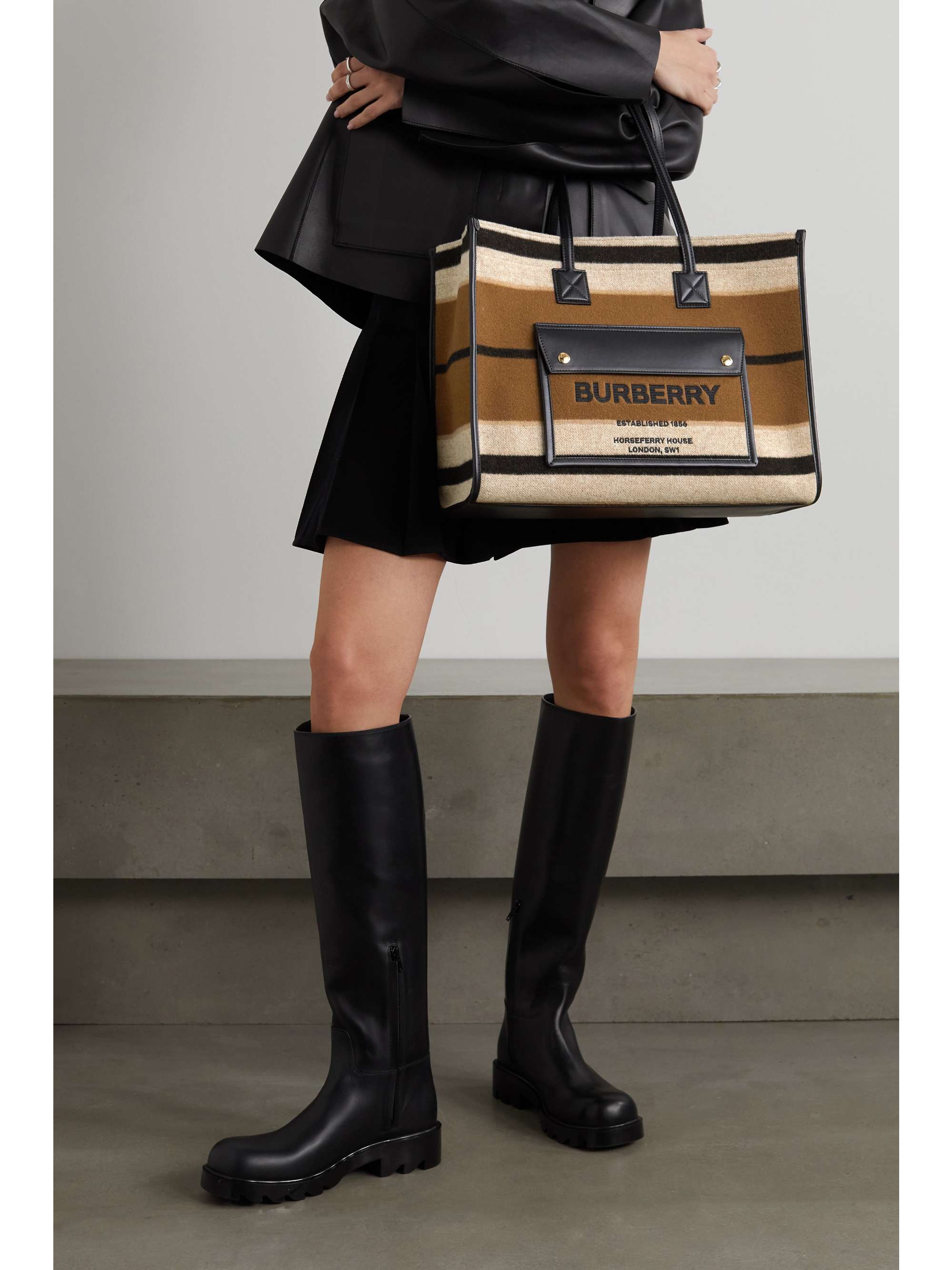 BURBERRY 皮革边饰条纹羊毛中号手提包