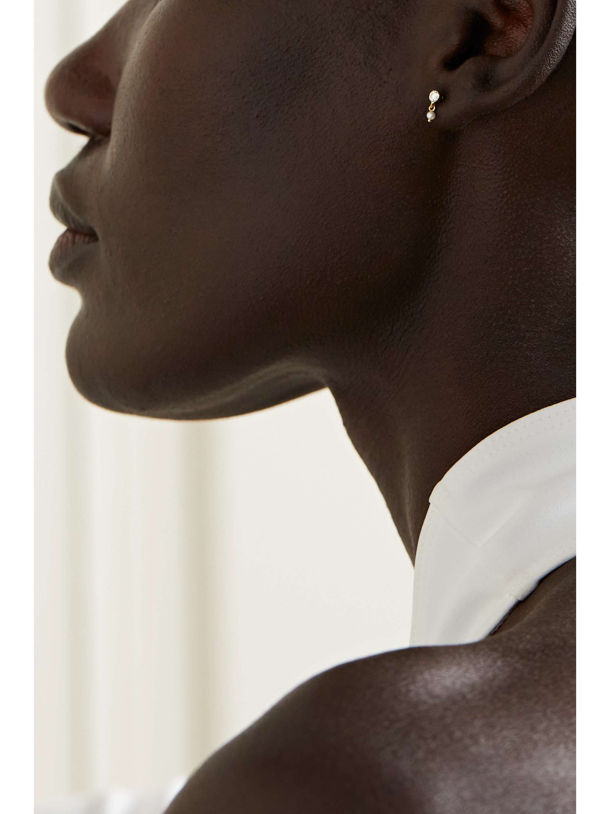 MARIA TASH Einzelner Ohrring aus 18 Karat Gold mit Diamant und Perle