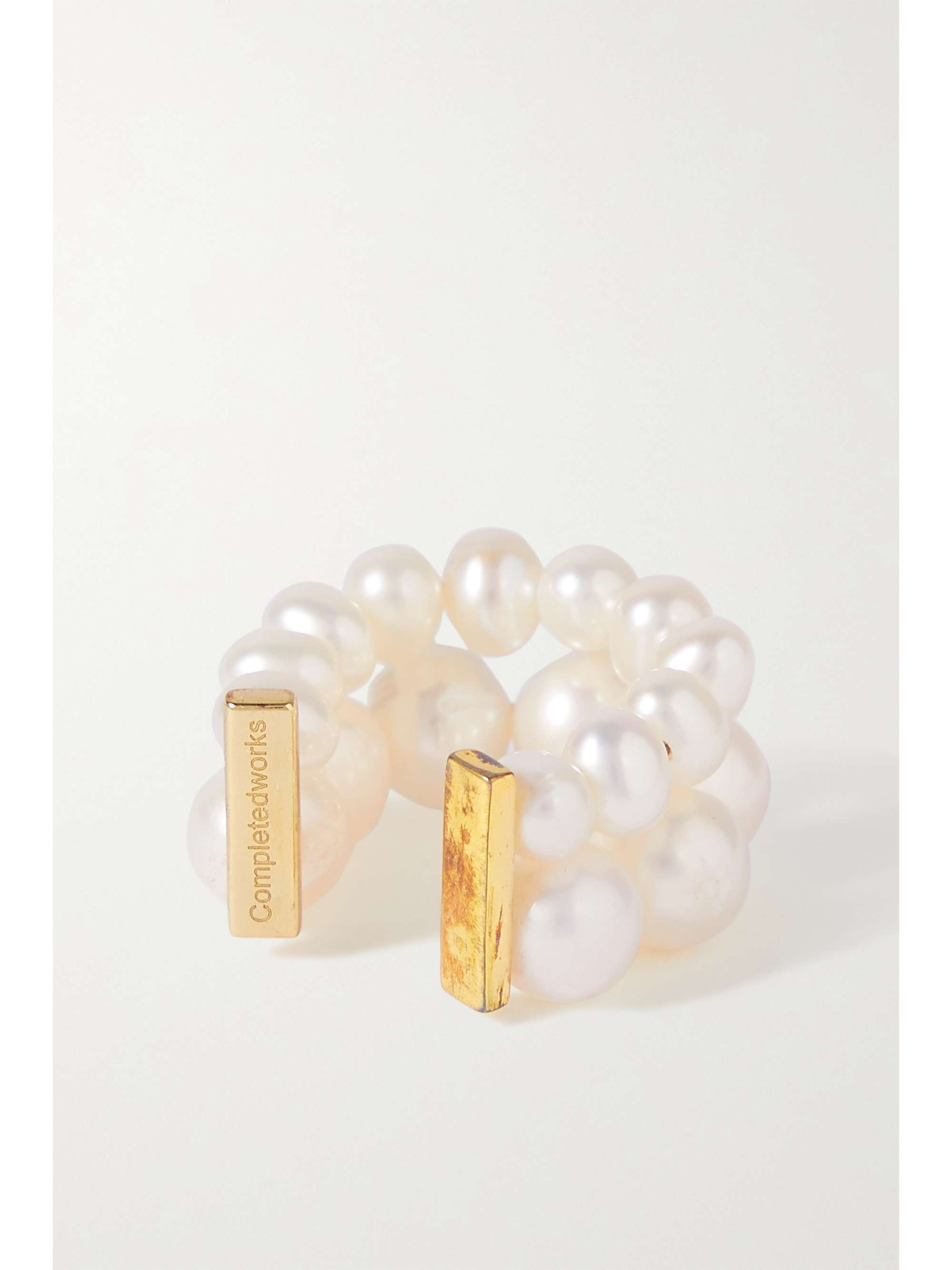 COMPLETEDWORKS Gold-plated pearl ear cuff