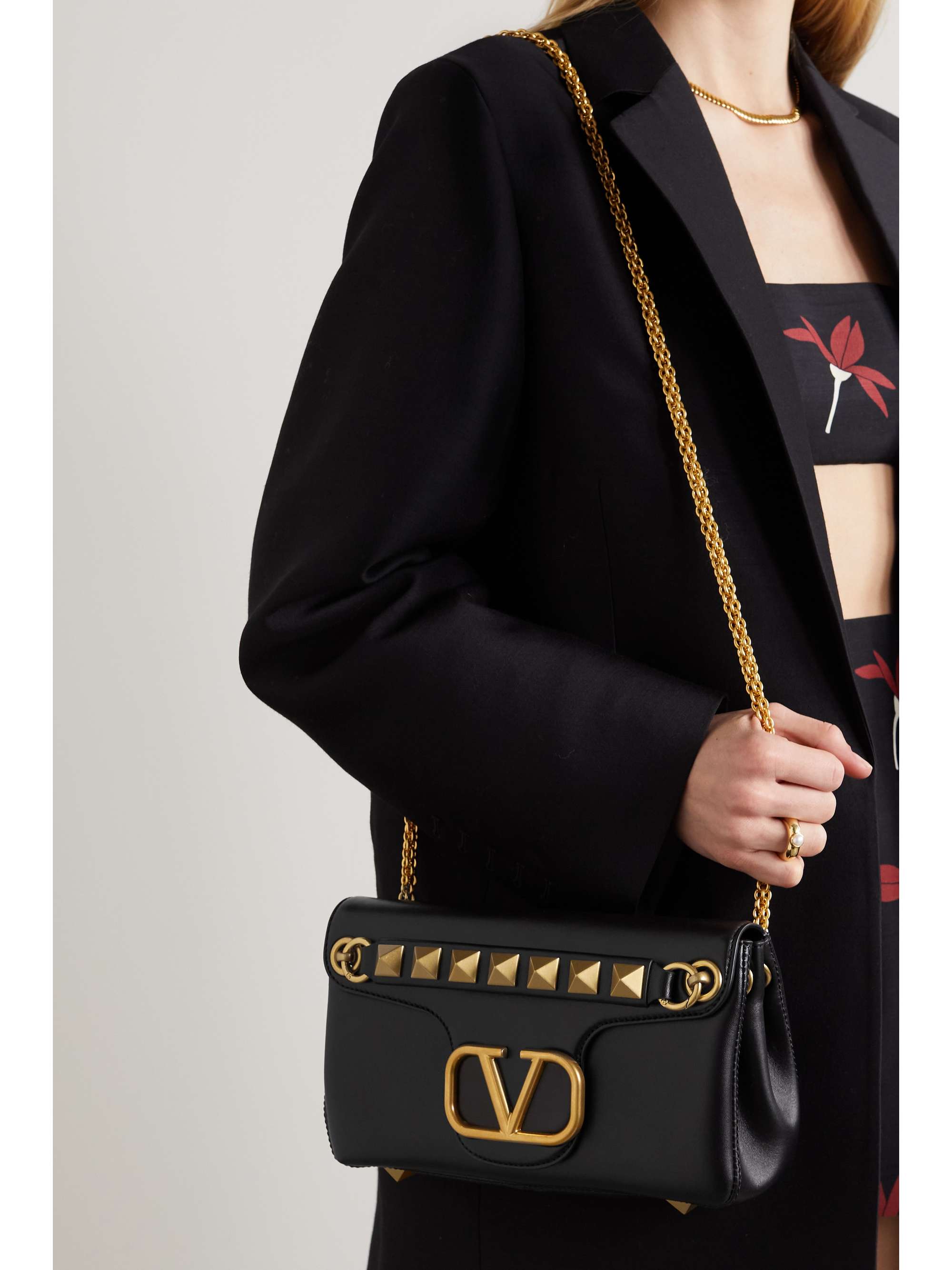 Black Valentino Garavani Stud Sign leather shoulder bag | VALENTINO ...