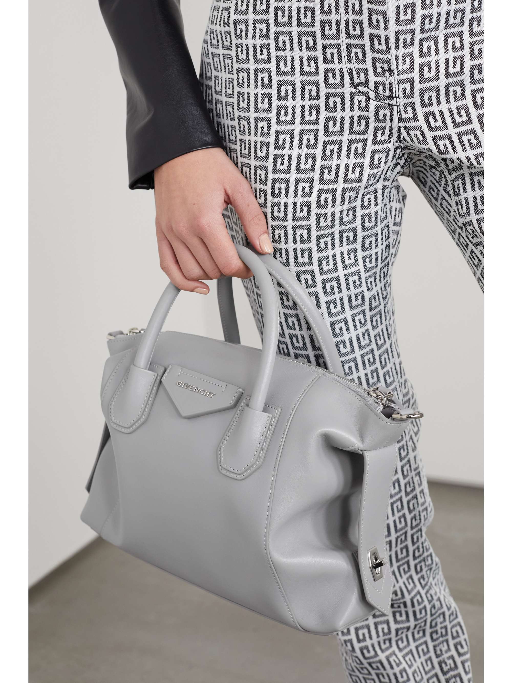 givenchy shiny antigona