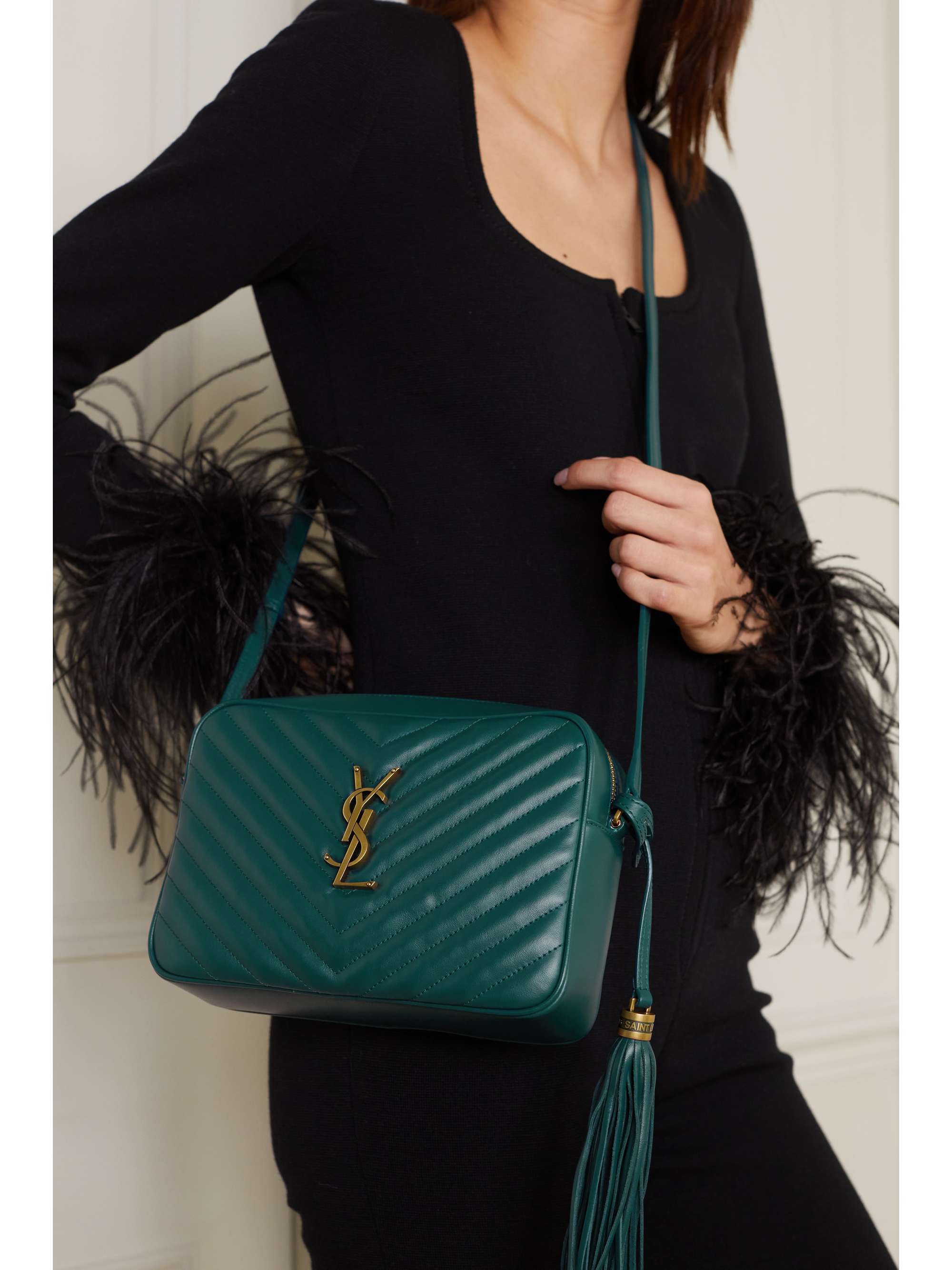 lou medium quilted leather shoulder bolsa