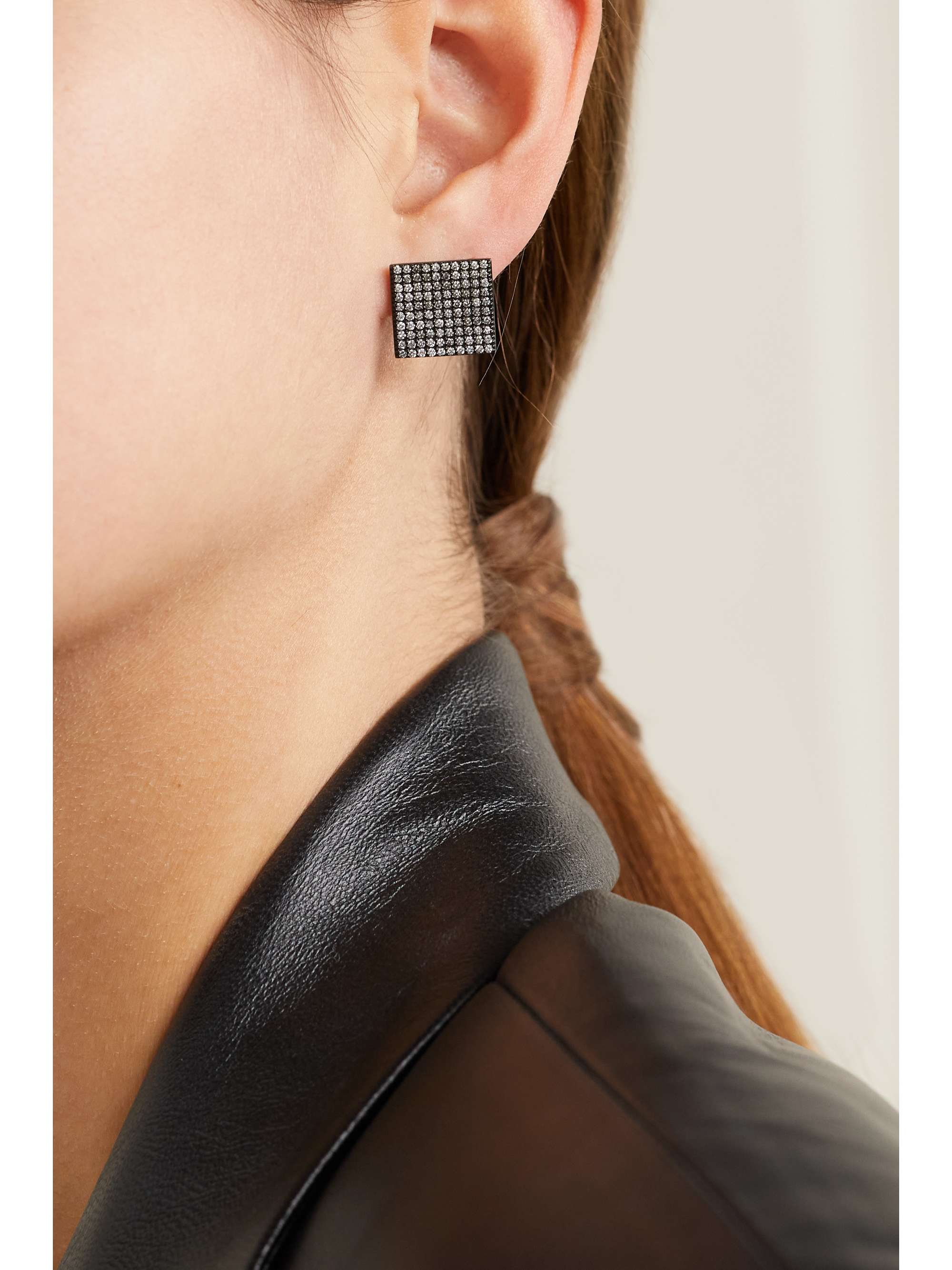 EÉRA 18-karat white gold diamond single earring