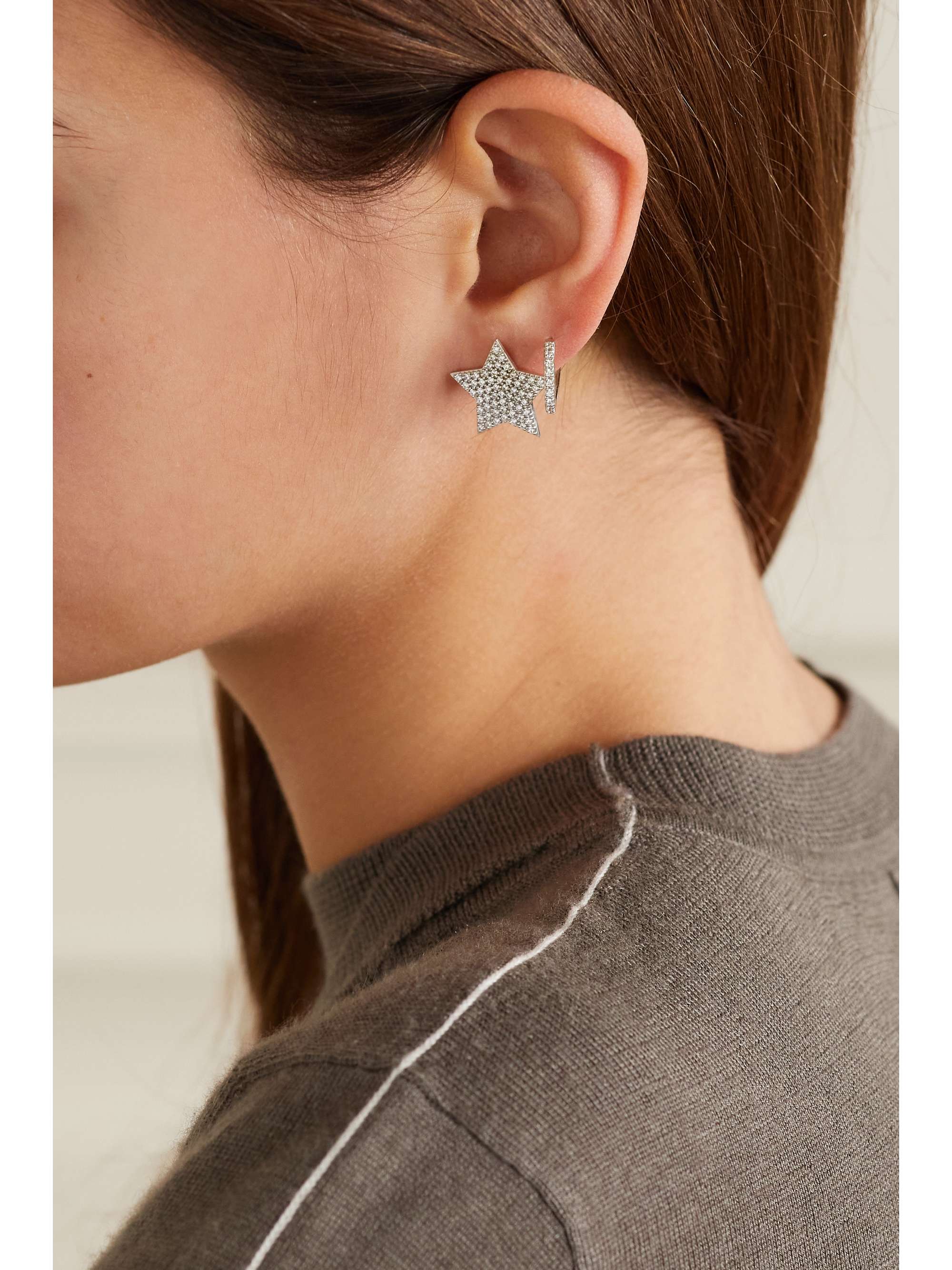 EÉRA 18-karat white gold diamond single earring