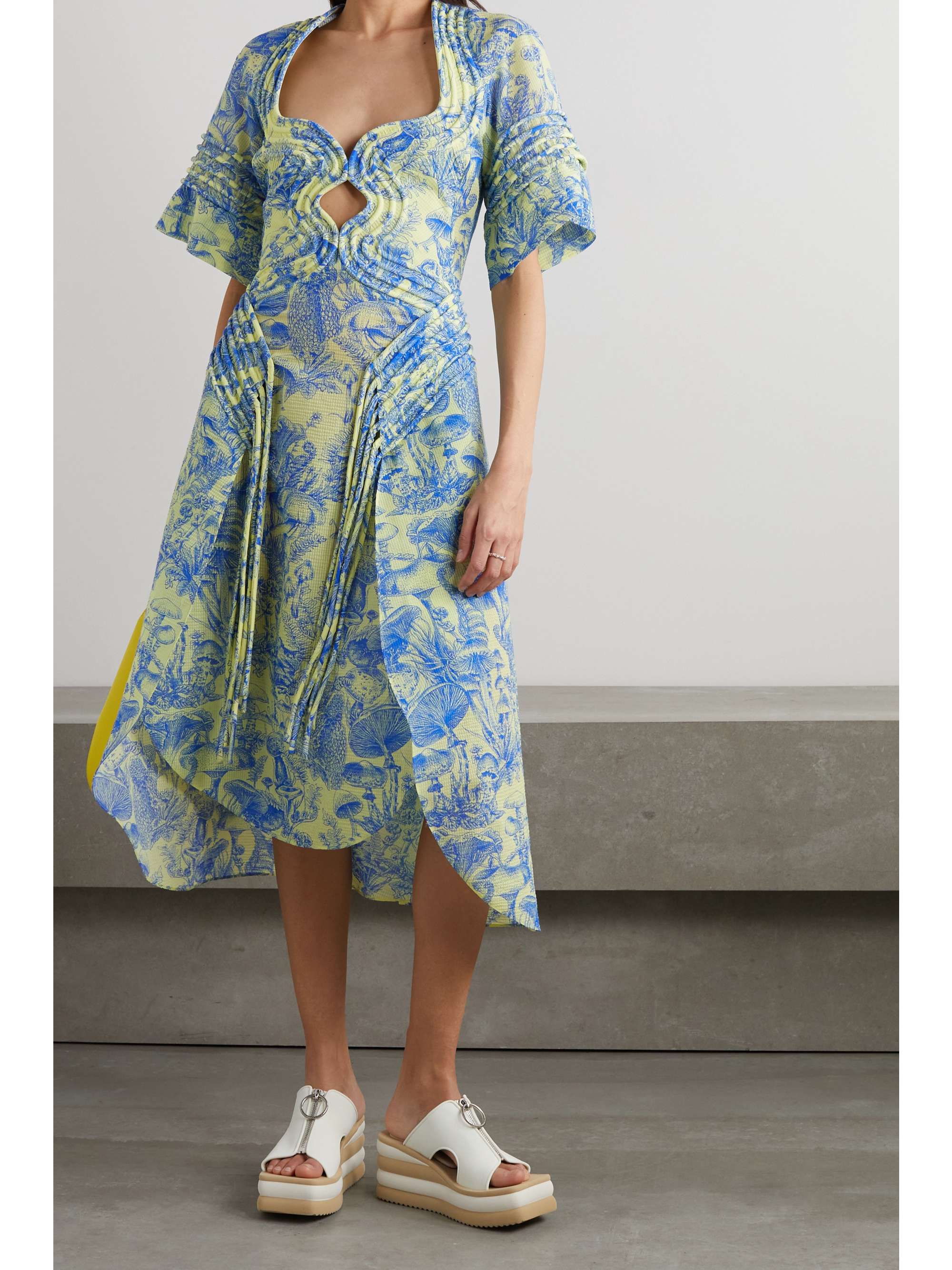 Váy midi của Stella McCartney