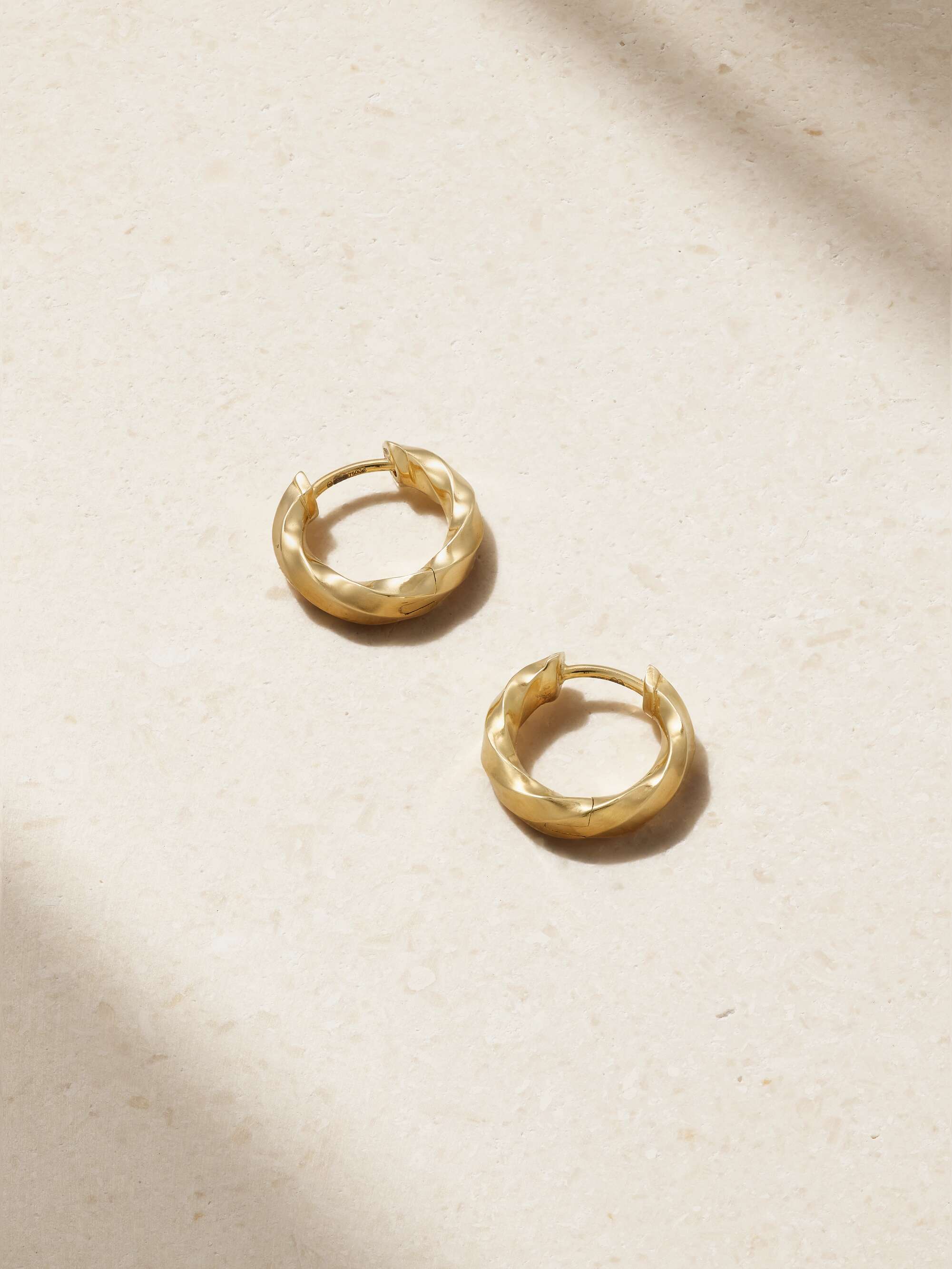 DAVID YURMAN NET SUSTAIN Cable Edge 18 karat recycled gold hoop