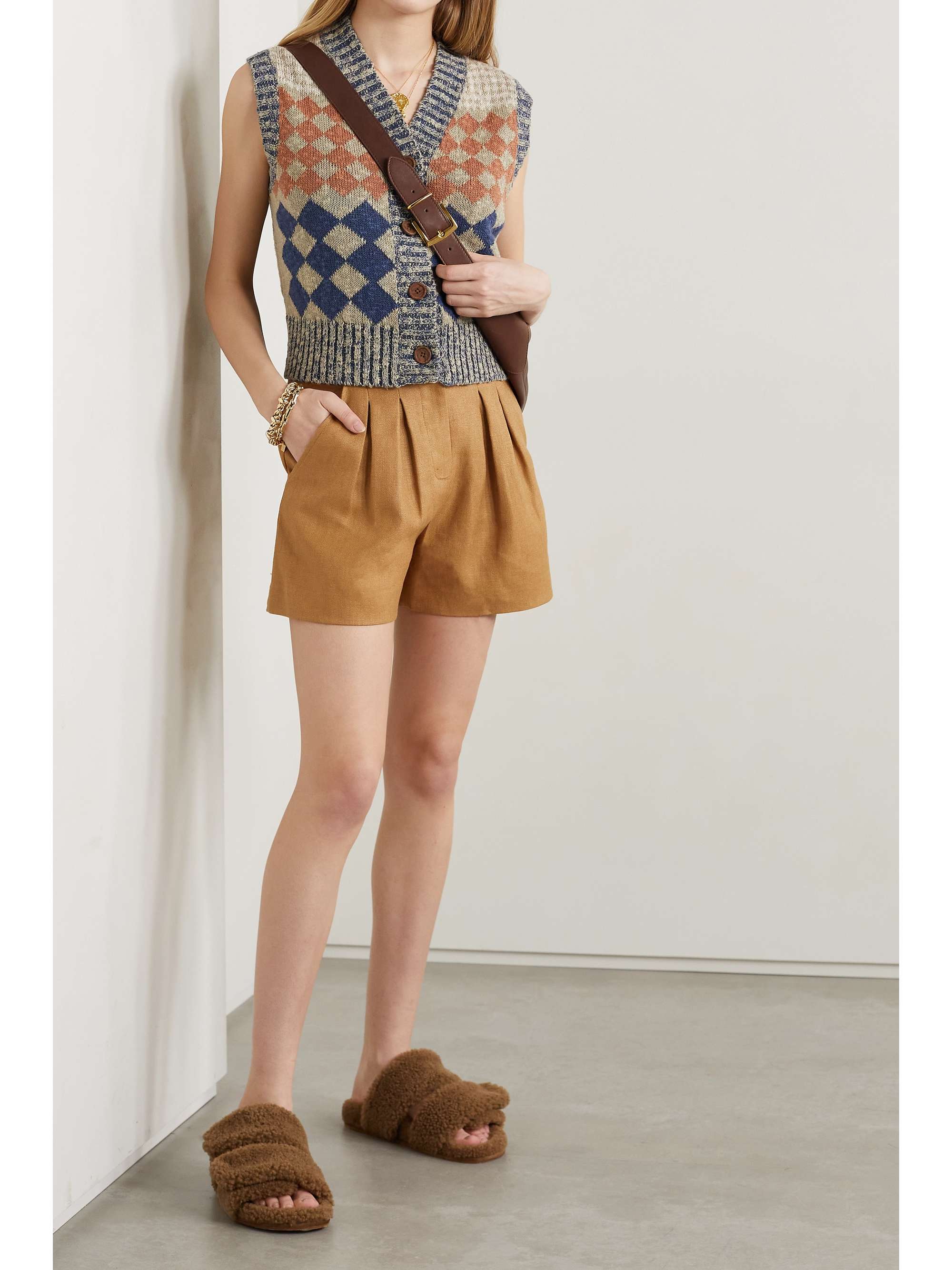 VERONICA BEARD Alicia pleated linen shorts