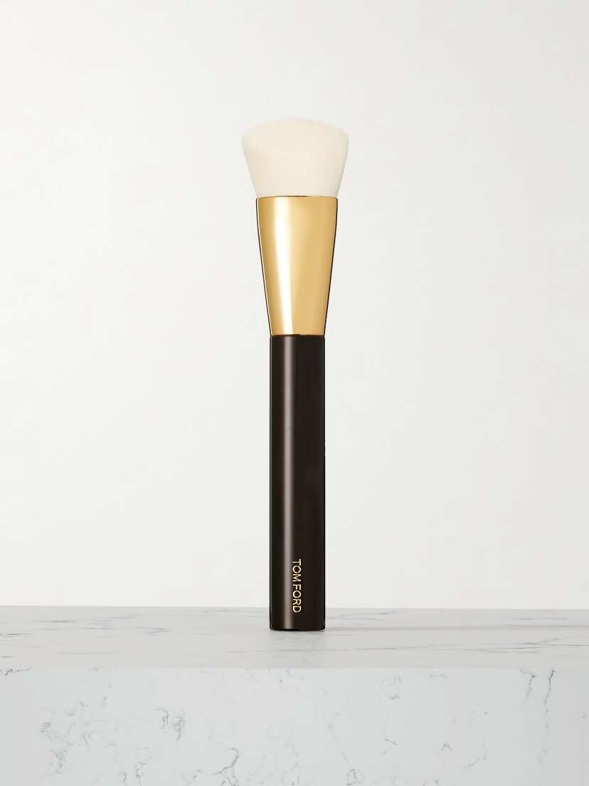 TOM FORD BEAUTY Shade And Illuminate Foundation Brush
