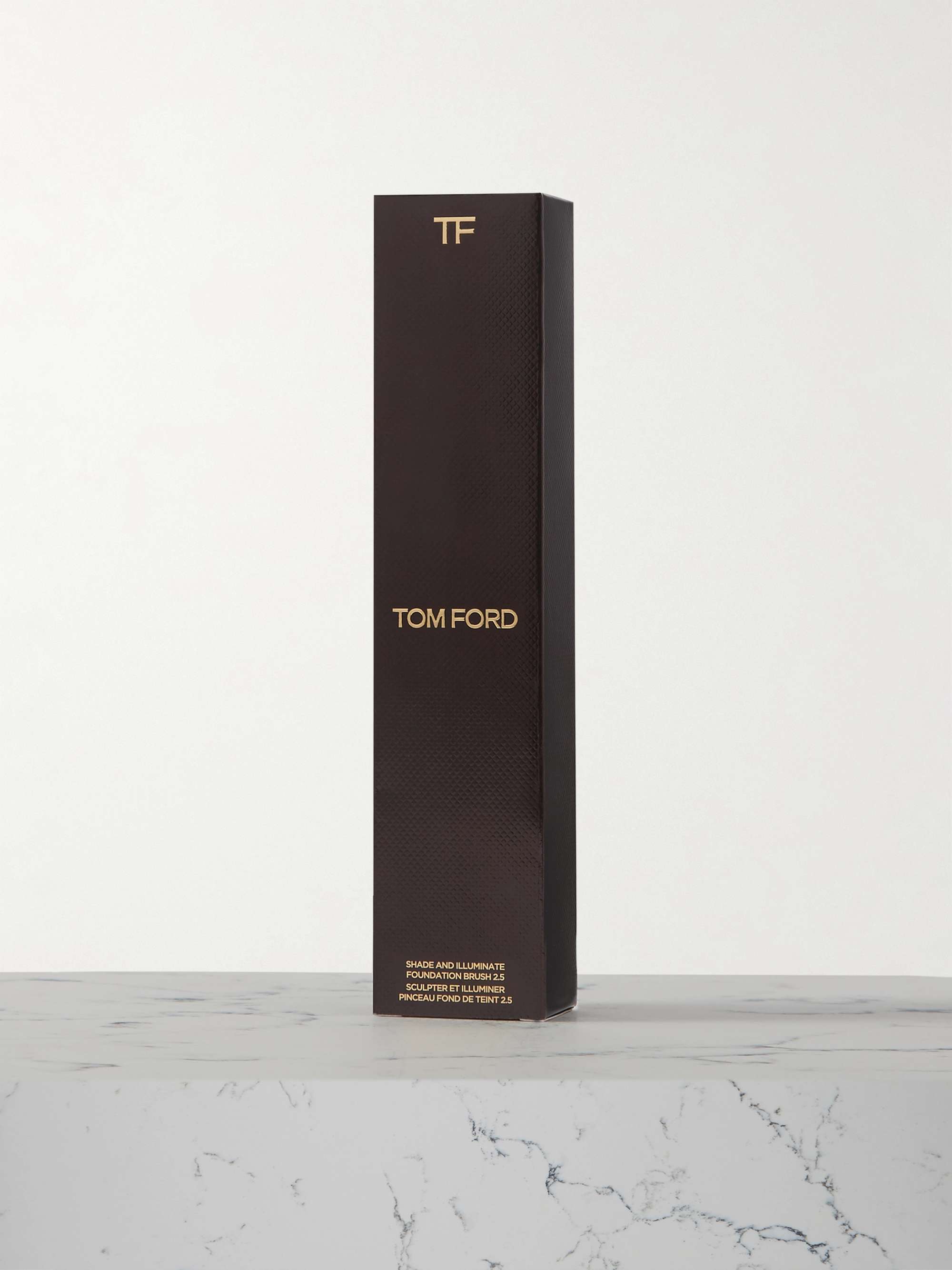 TOM FORD BEAUTY Shade and Illuminate Foundation Brush