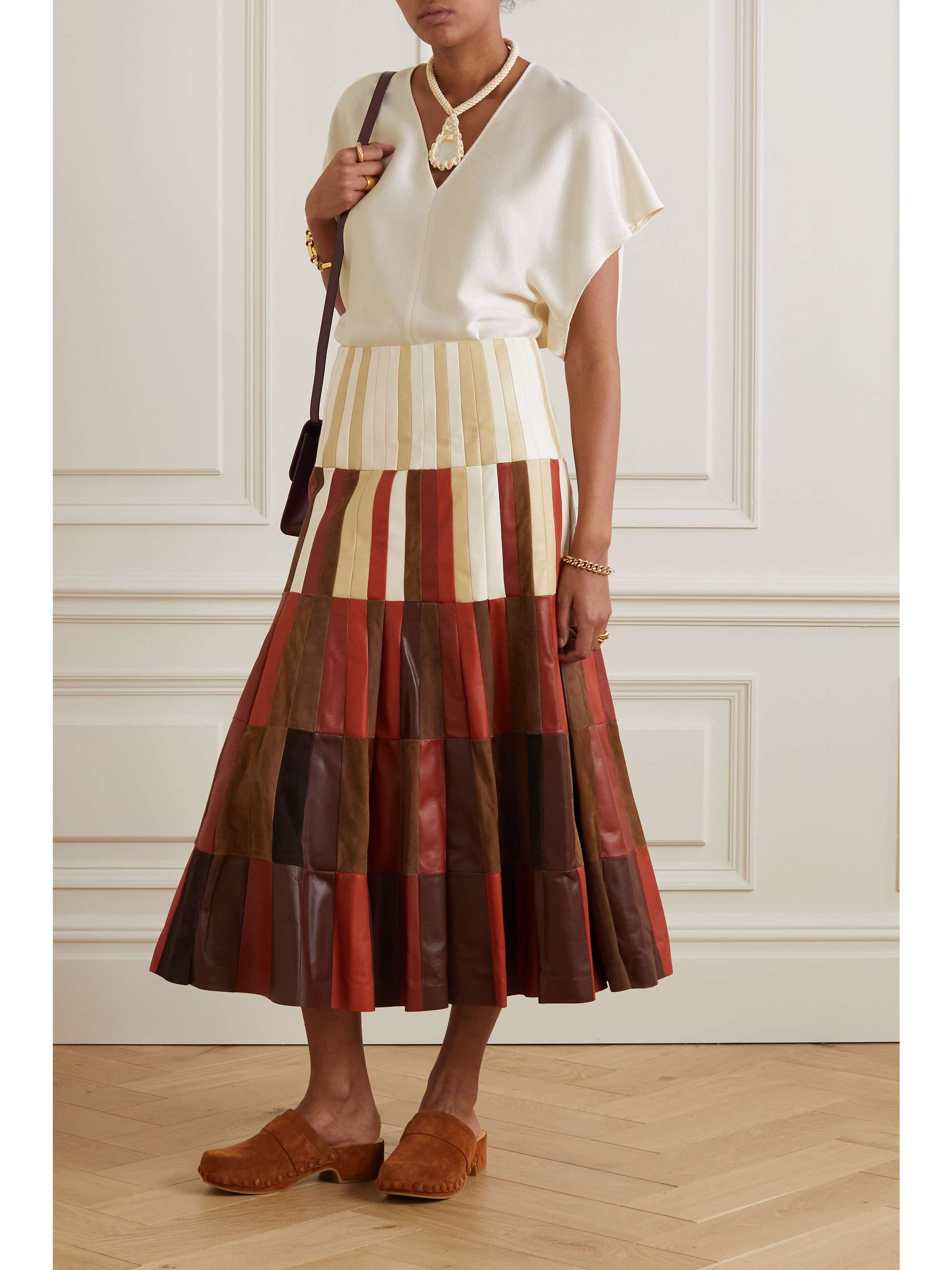 CHLOÉ Silk and cotton-blend top and mother-of-pearl necklace set