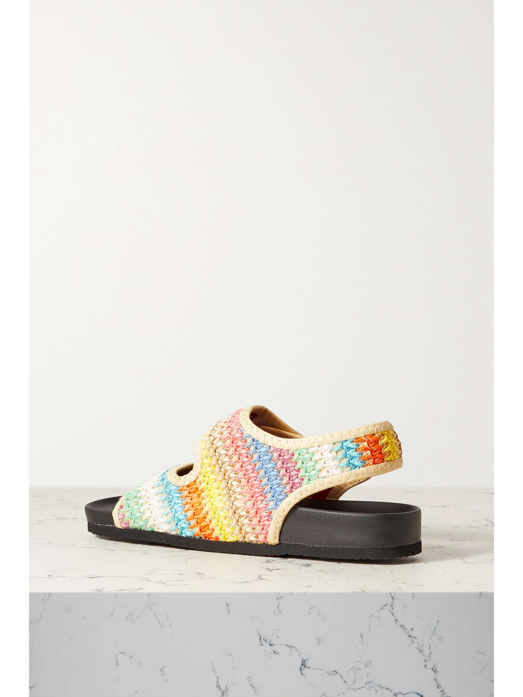 ARIZONA LOVE Gestreifte Sandalen aus Raffiabast