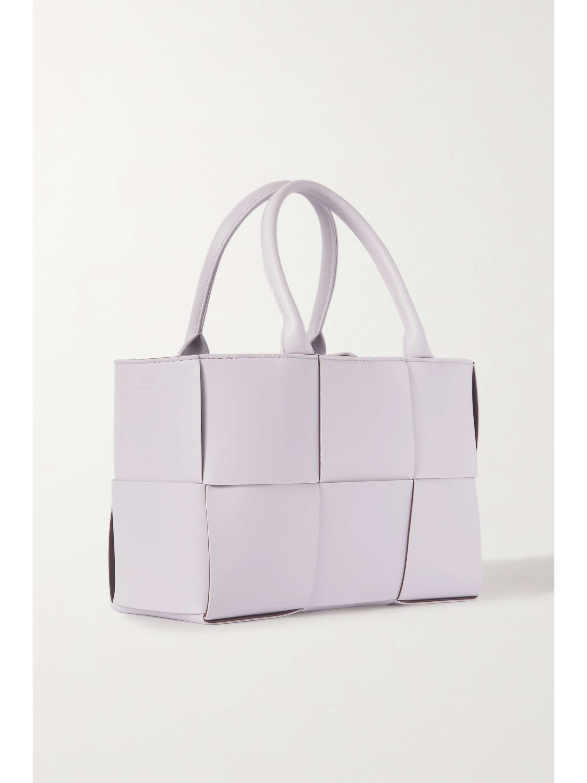 BOTTEGA VENETA Arco medium intrecciato leather tote