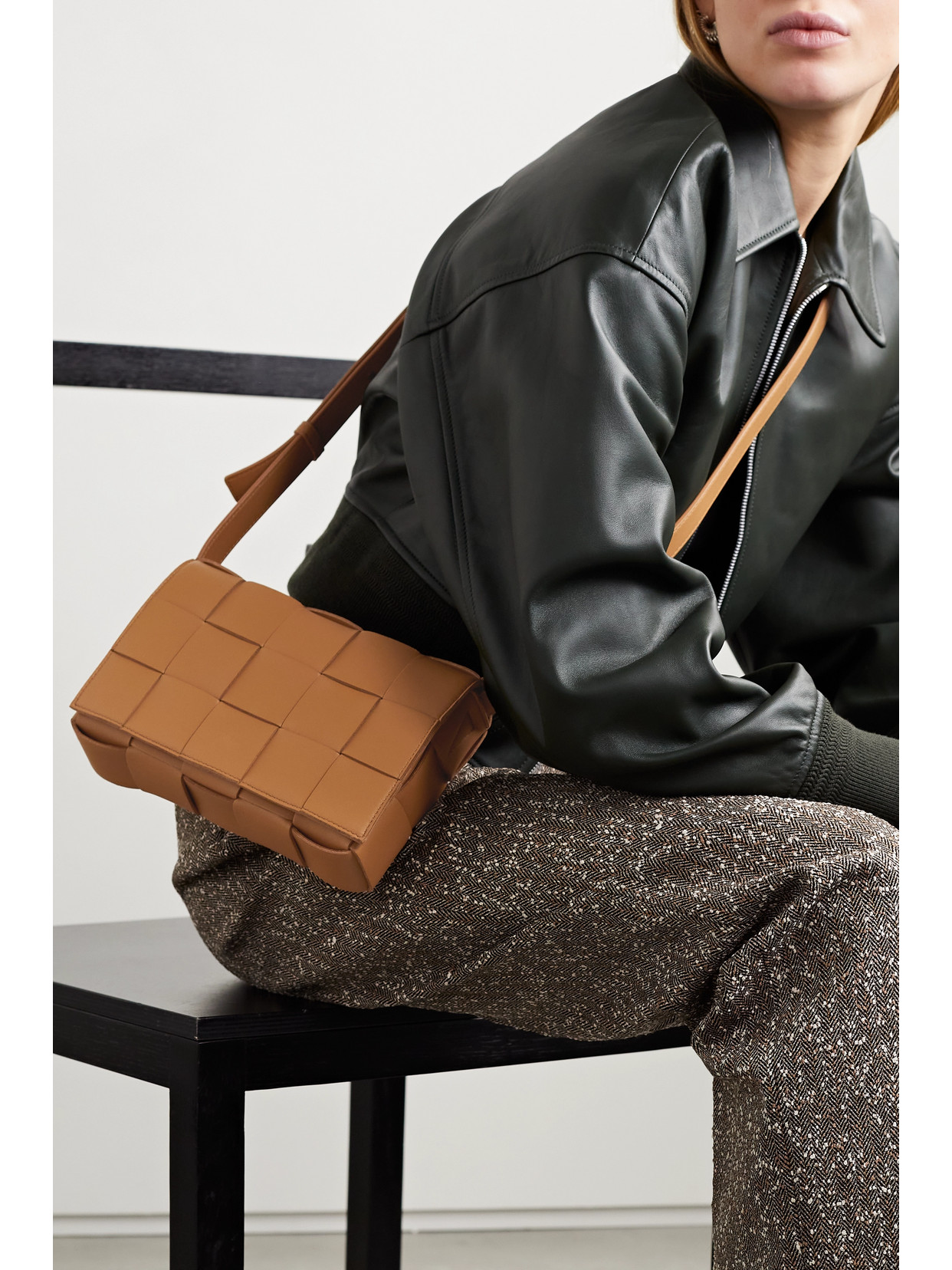 Cassette Medium Intrecciato Shoulder Bag