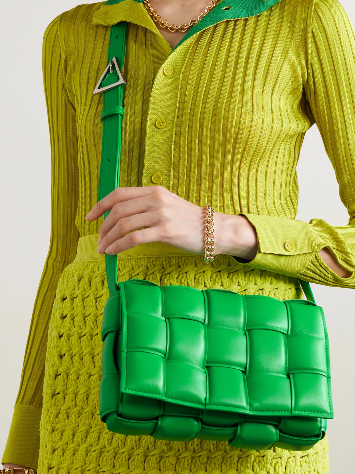 Bottega Veneta Cassette Padded Intrecciato Leather Shoulder Bag In Green