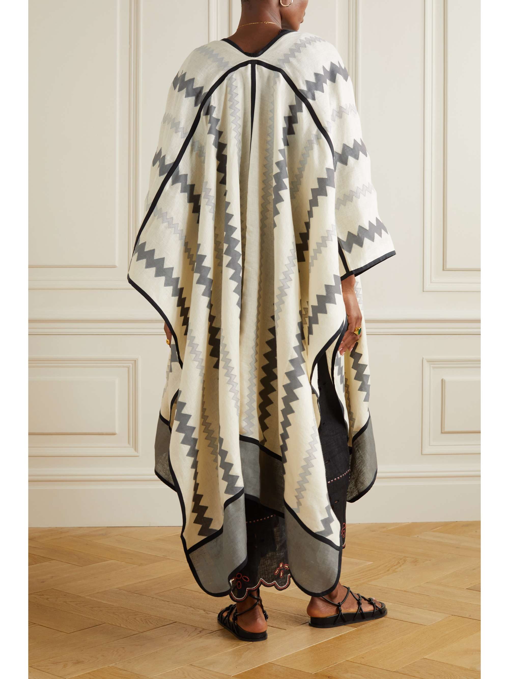 VITA KIN Ola appliquéd linen cape