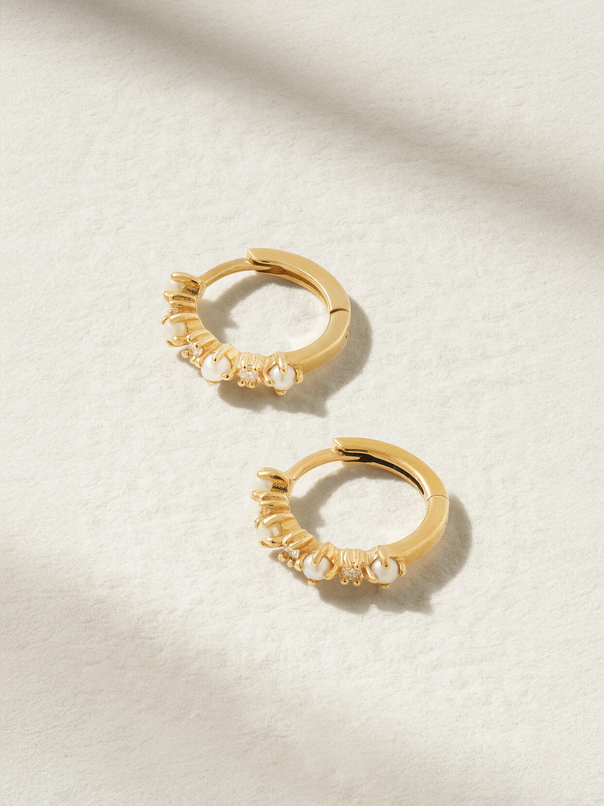 Mateo - The Little Things 18-karat Gold, Diamond And Pearl Hoop Earrings - One size