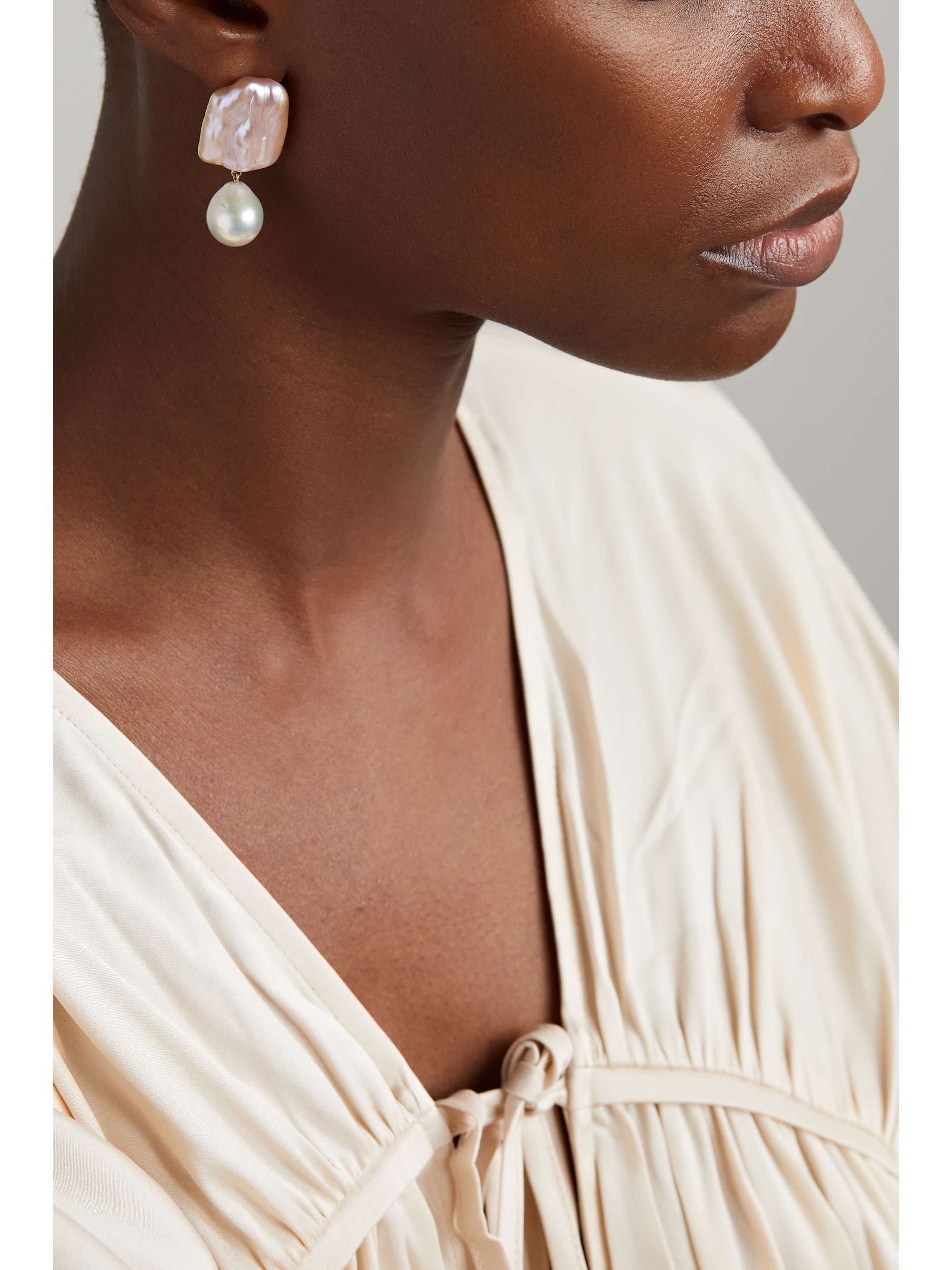 SOPHIE BILLE BRAHE Piet 14-karat gold pearl earring