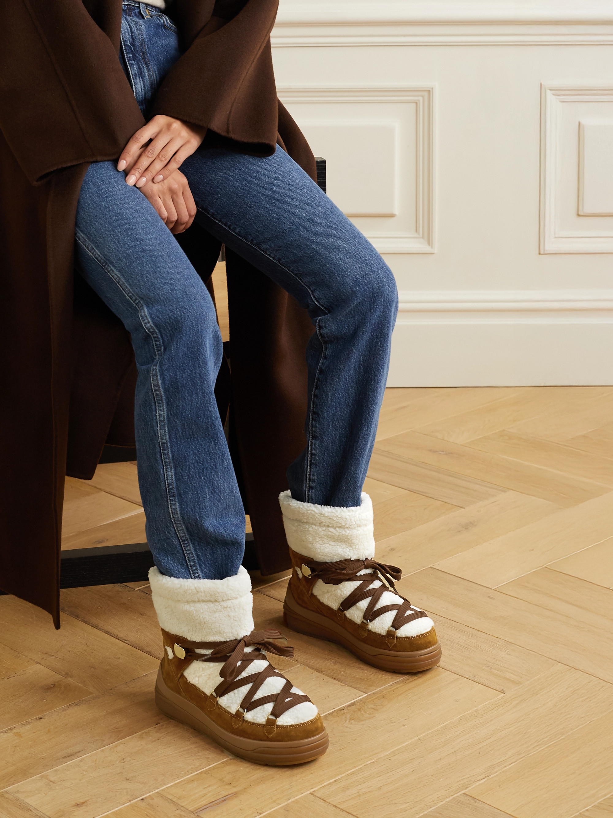 Moncler Insolux suede and shearling snow boots thumbnail