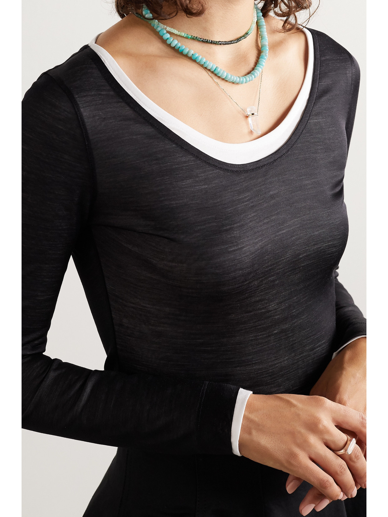 JIA JIA GOLD EMERALD NECKLACE
