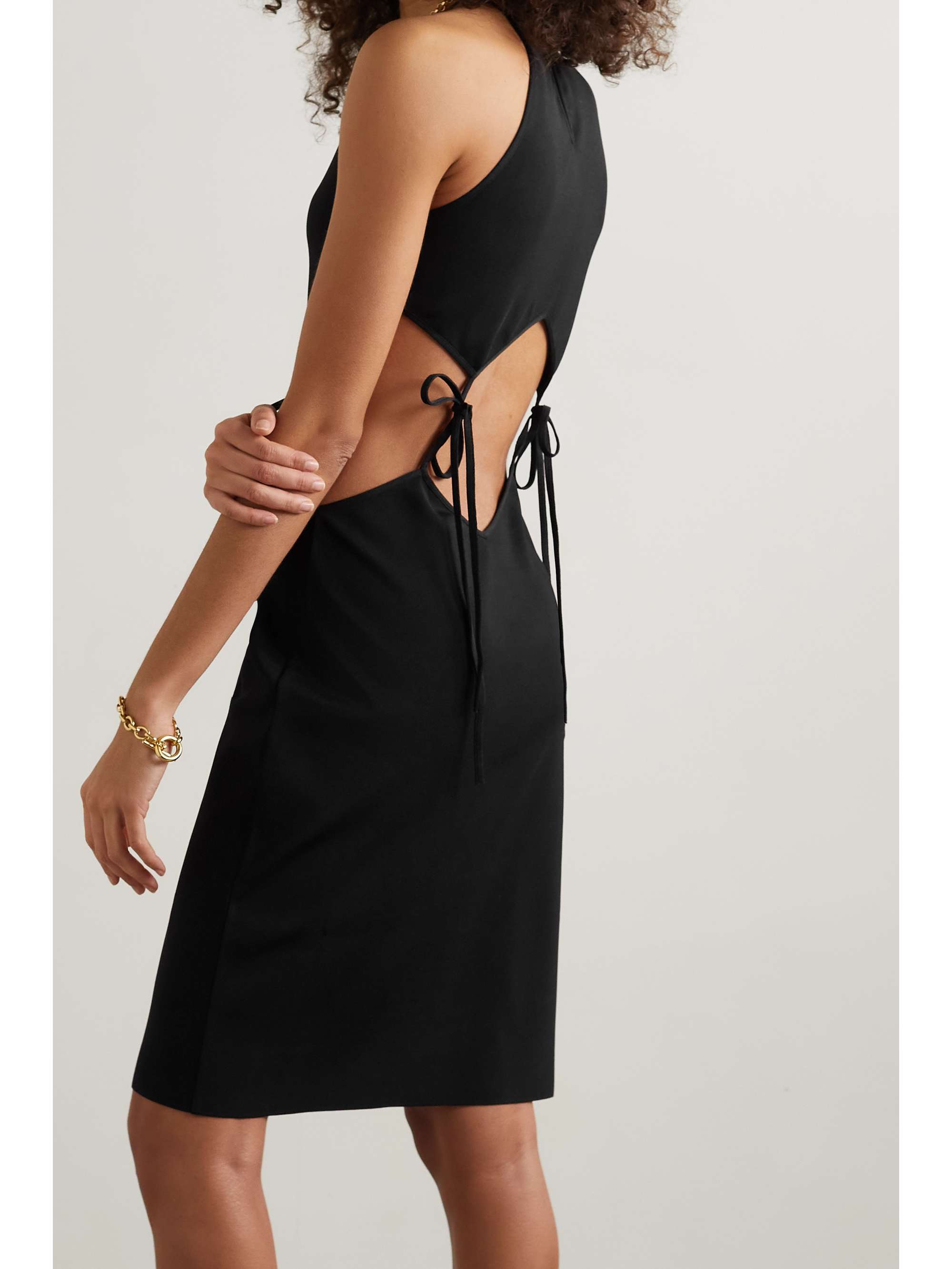 cut-out dress của Bottega Veneta
