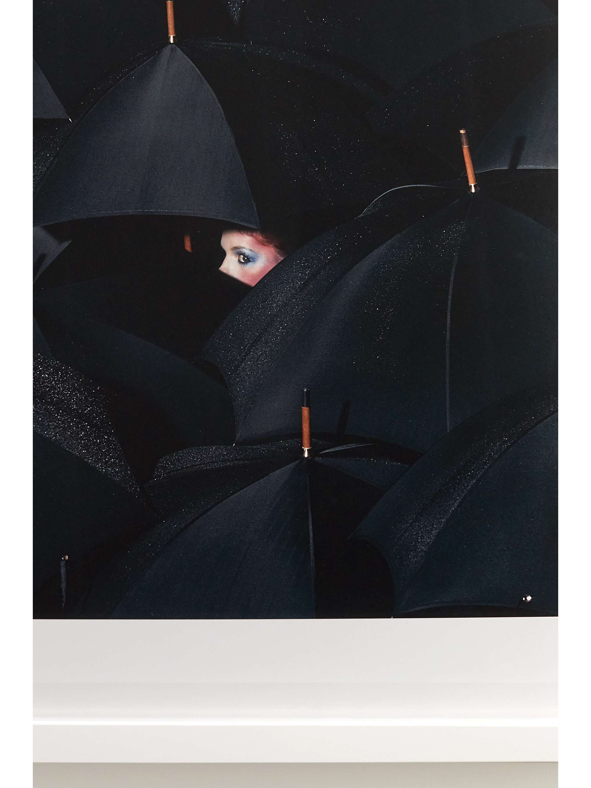 AP8 Guy Bourdin framed print, 40'' x 29''